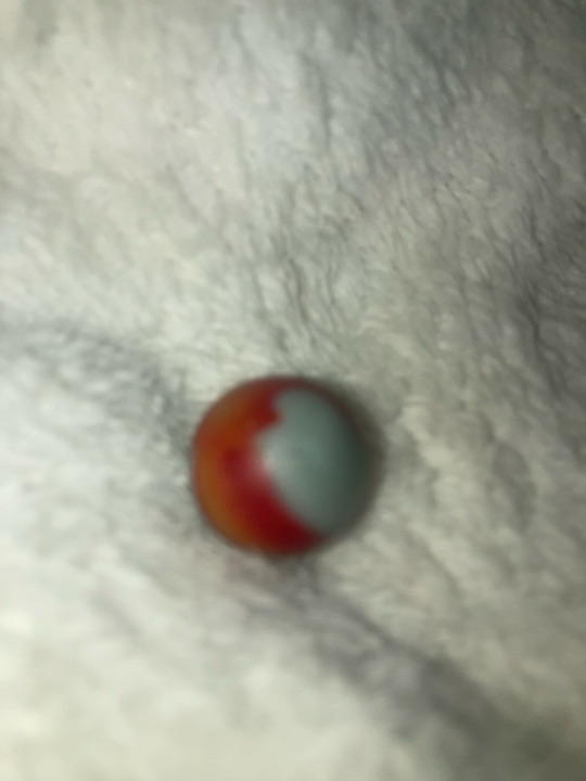 Red and Gray Patch by Akro Agate, identification view