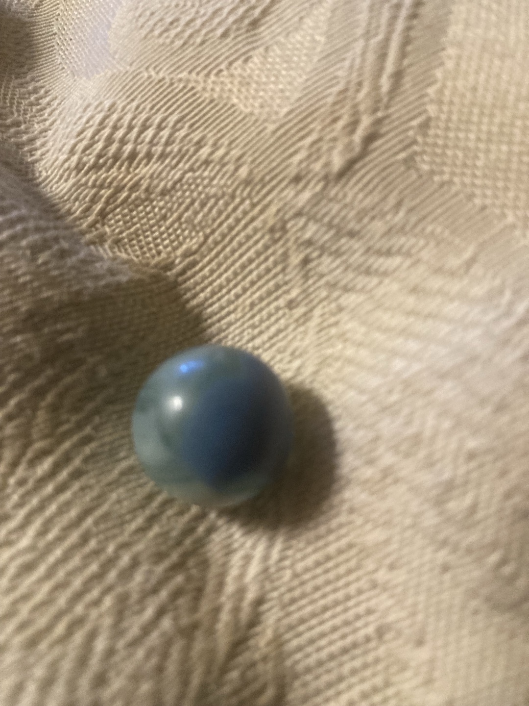 Blue Opaque - Milk Glass by Vitro Agate, identification view