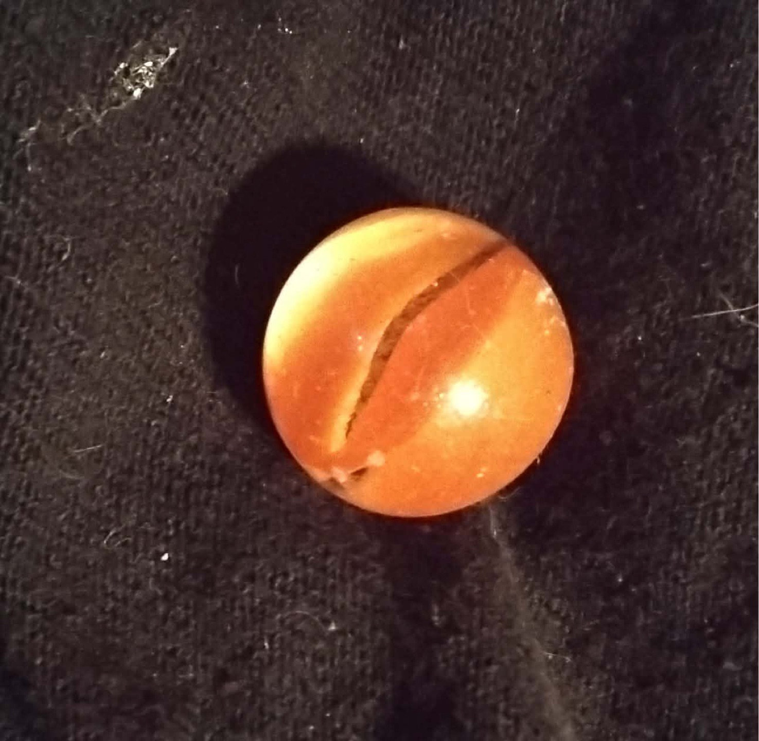Orange and White Special by Akro Agate Company, identification view