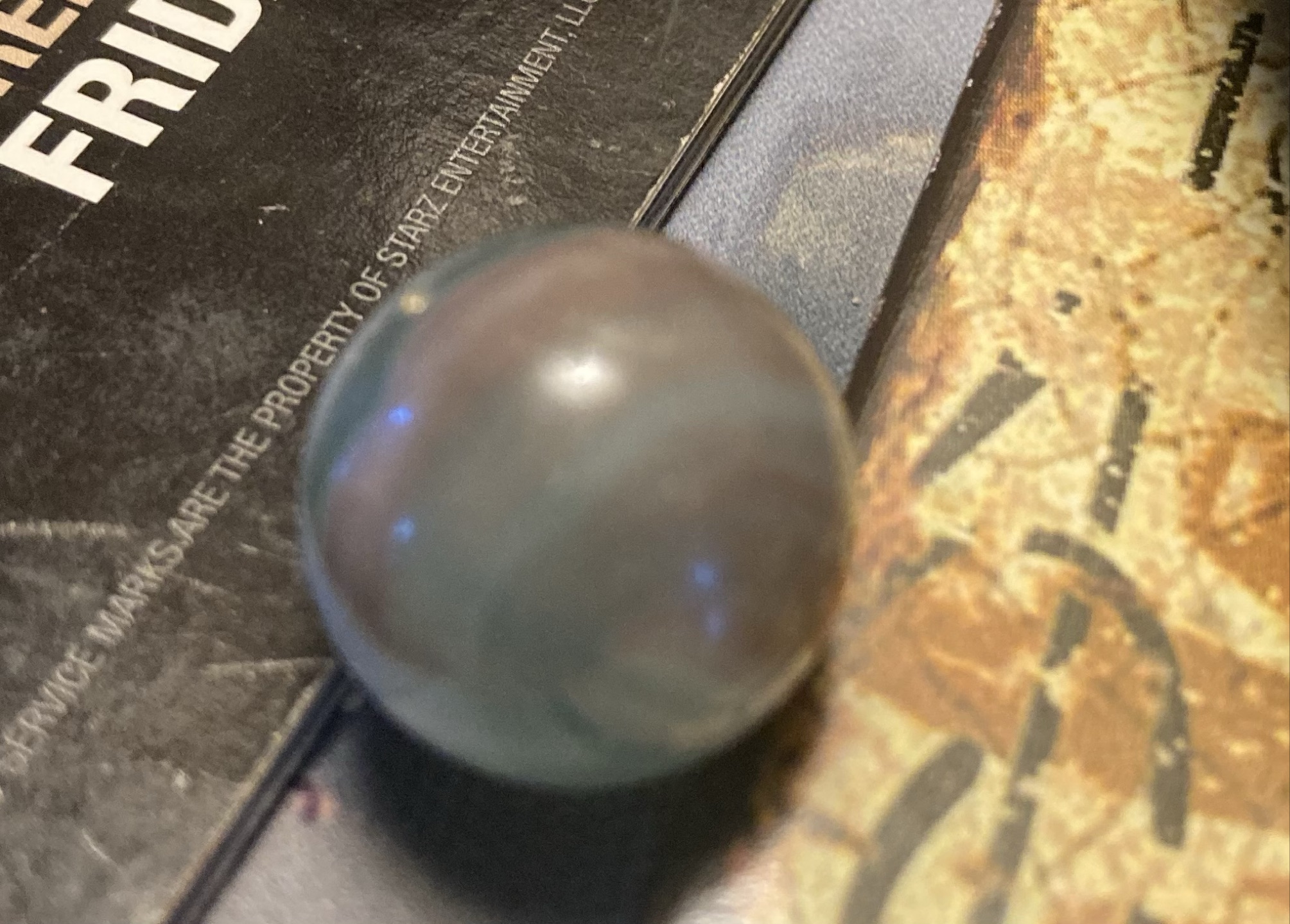 Opalescent Clearie by Akro Agate, identification view