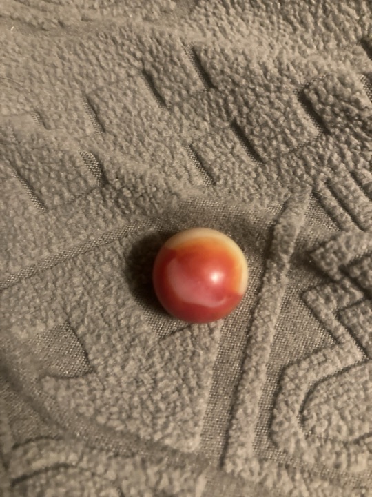Egg Yolk Red and White Patch by Akro Agate, identification view