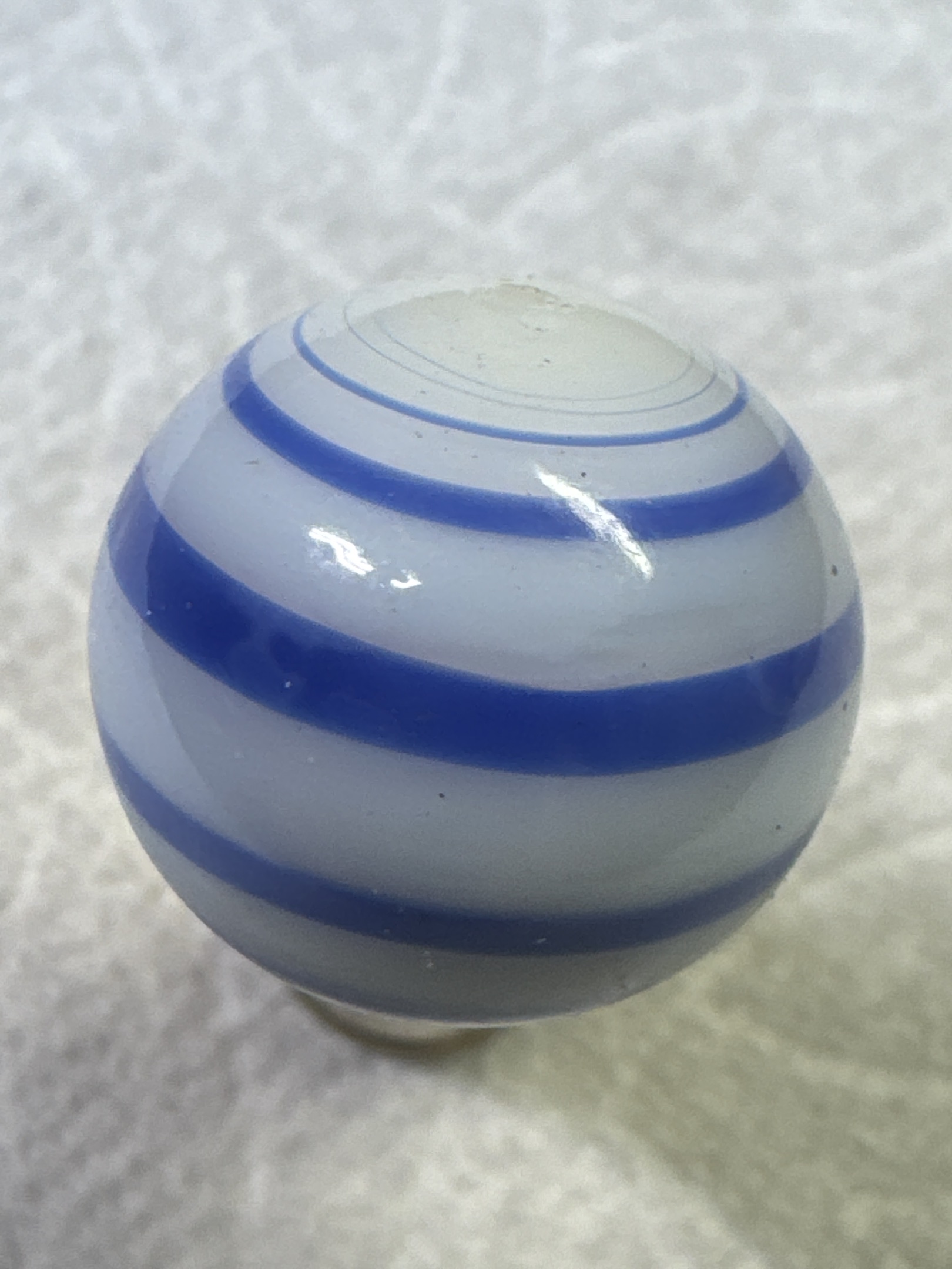 Blue and White Hoop by Akro Agate, identification view