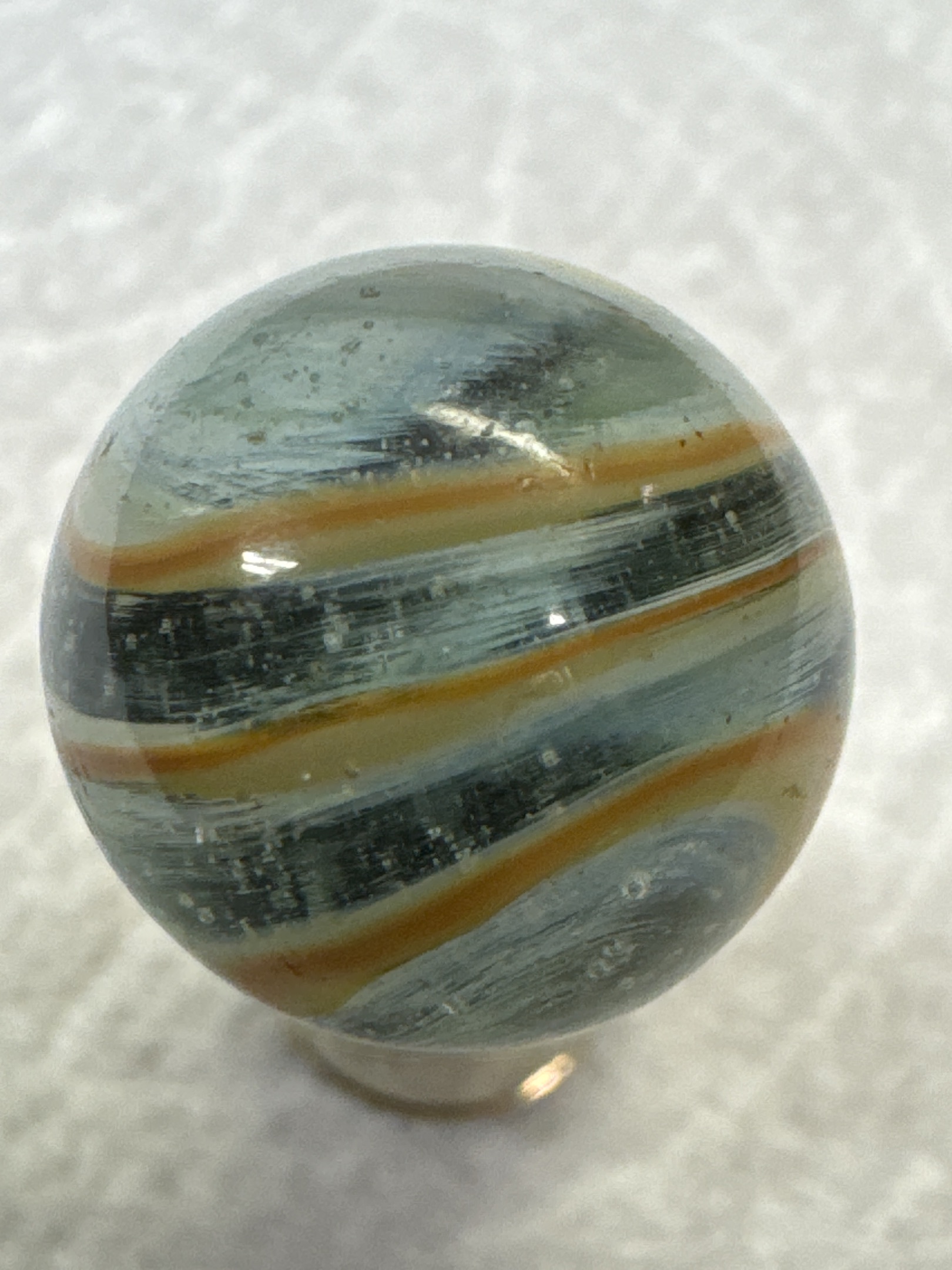Clear-Based Corkscrew by Akro Agate, identification view