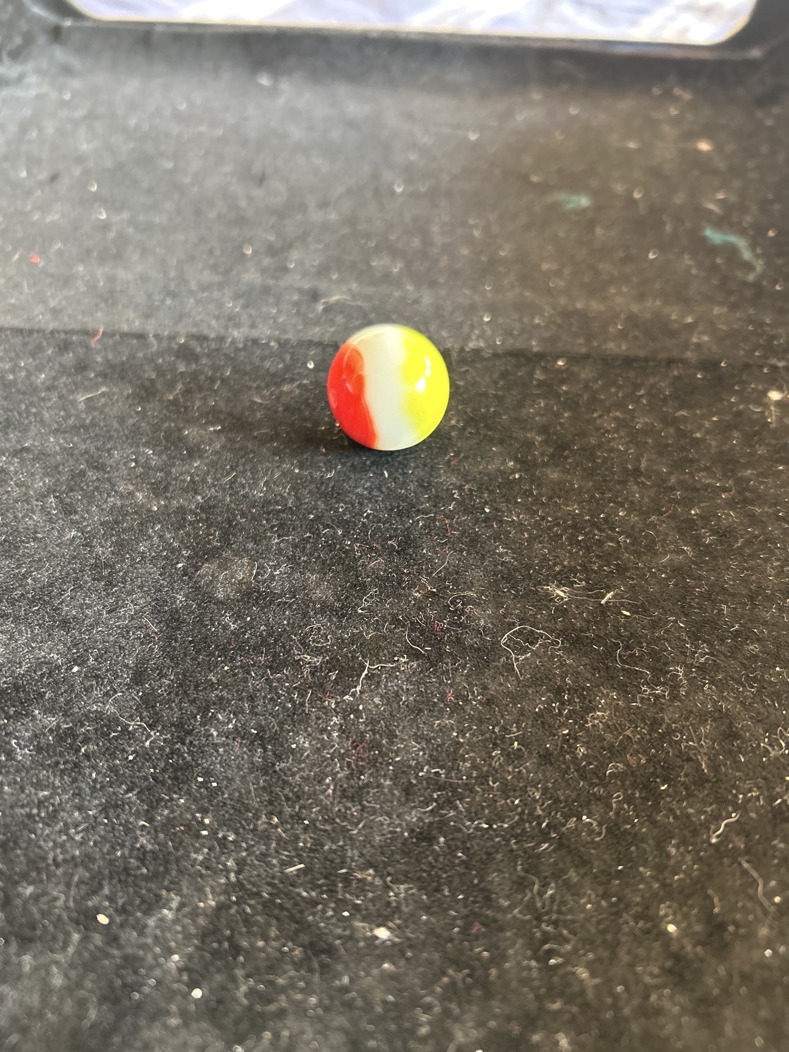 Red & Yellow Rainbow by Marble King, identification view