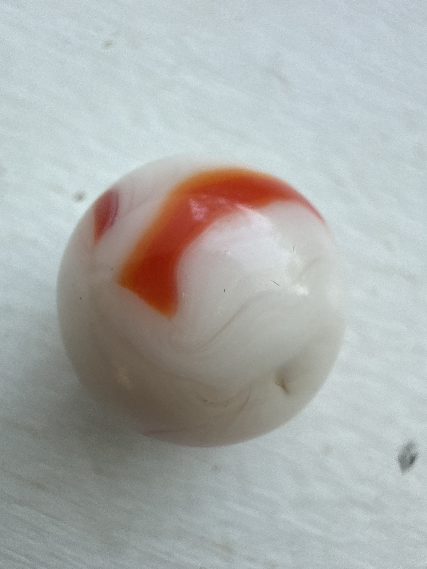 Red and White Patch by Vitro Agate, identification view