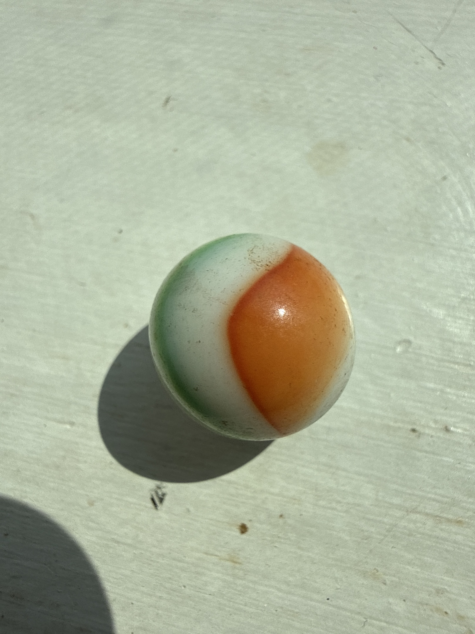Parrot by Vitro Agate, identification view
