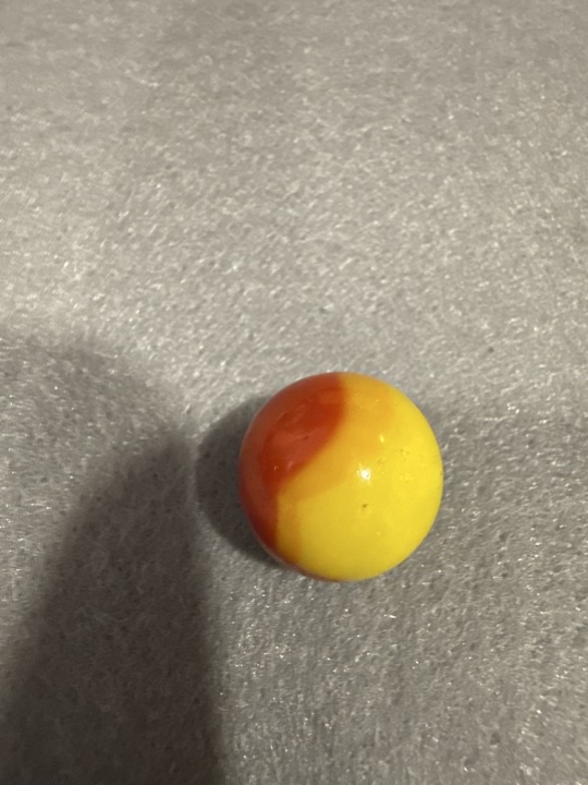 Red on Yellow Patch - Sunset Patch by Akro Agate Company, identification view