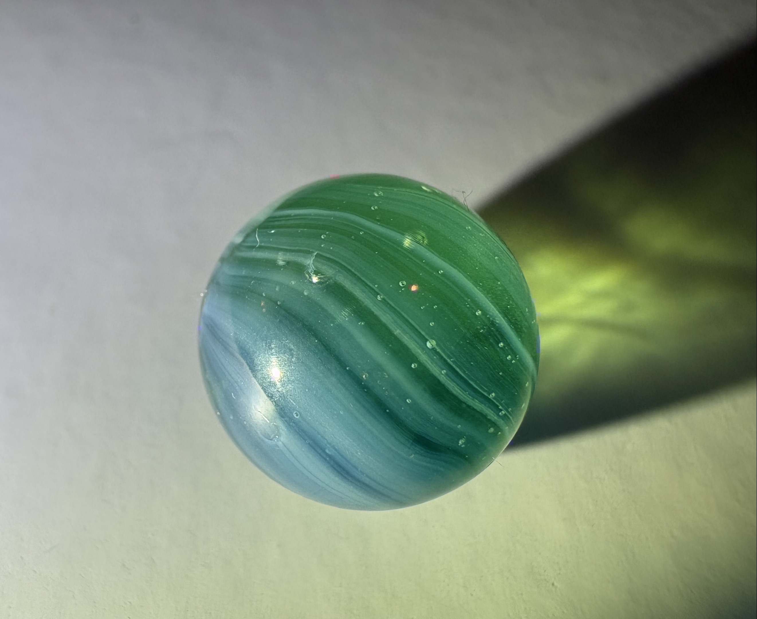 Chalky Fancy Conqueror by Vitro Agate Company, identification view