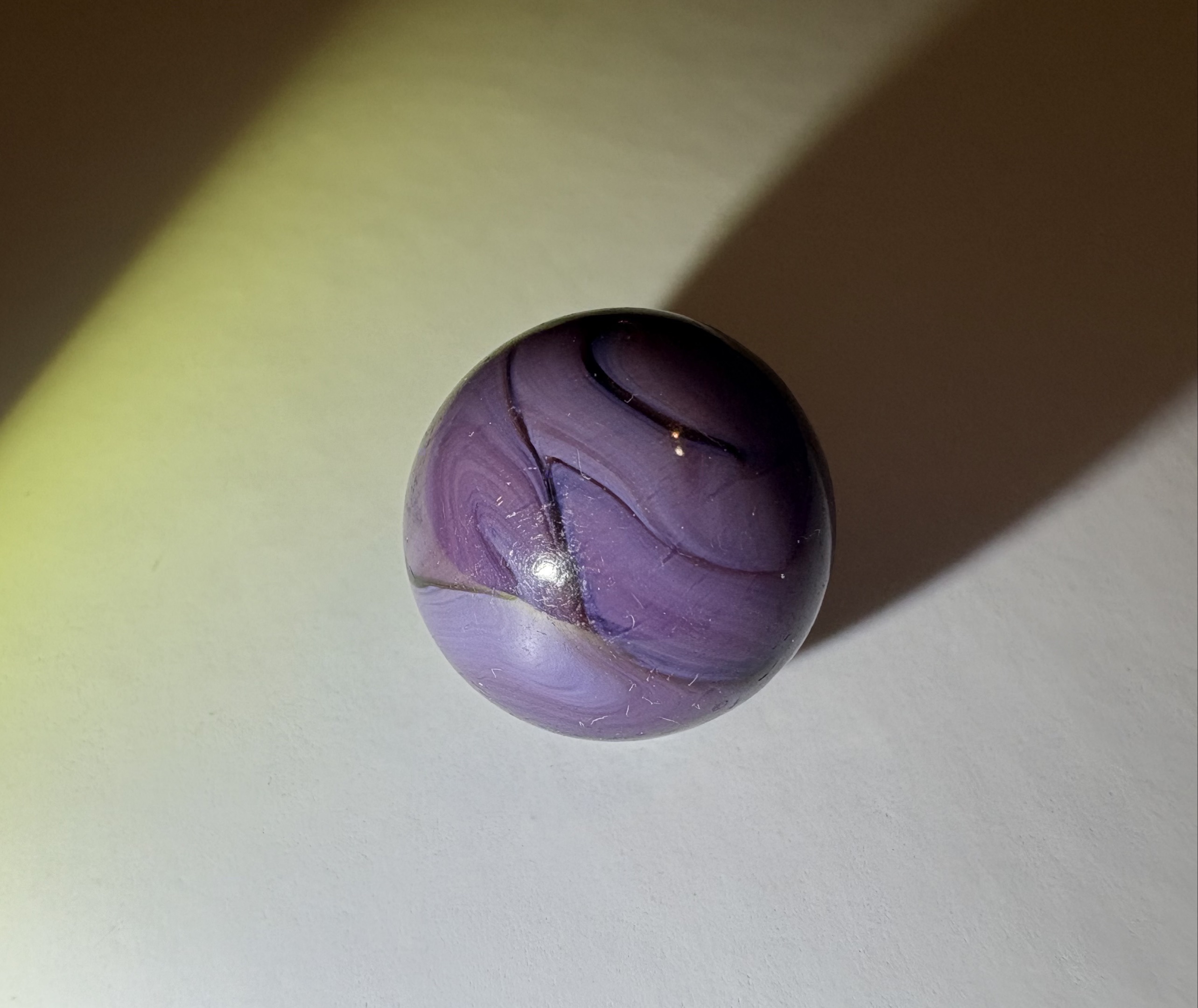 Christensen Agate Purple Slag by Christensen Agate Company, identification view
