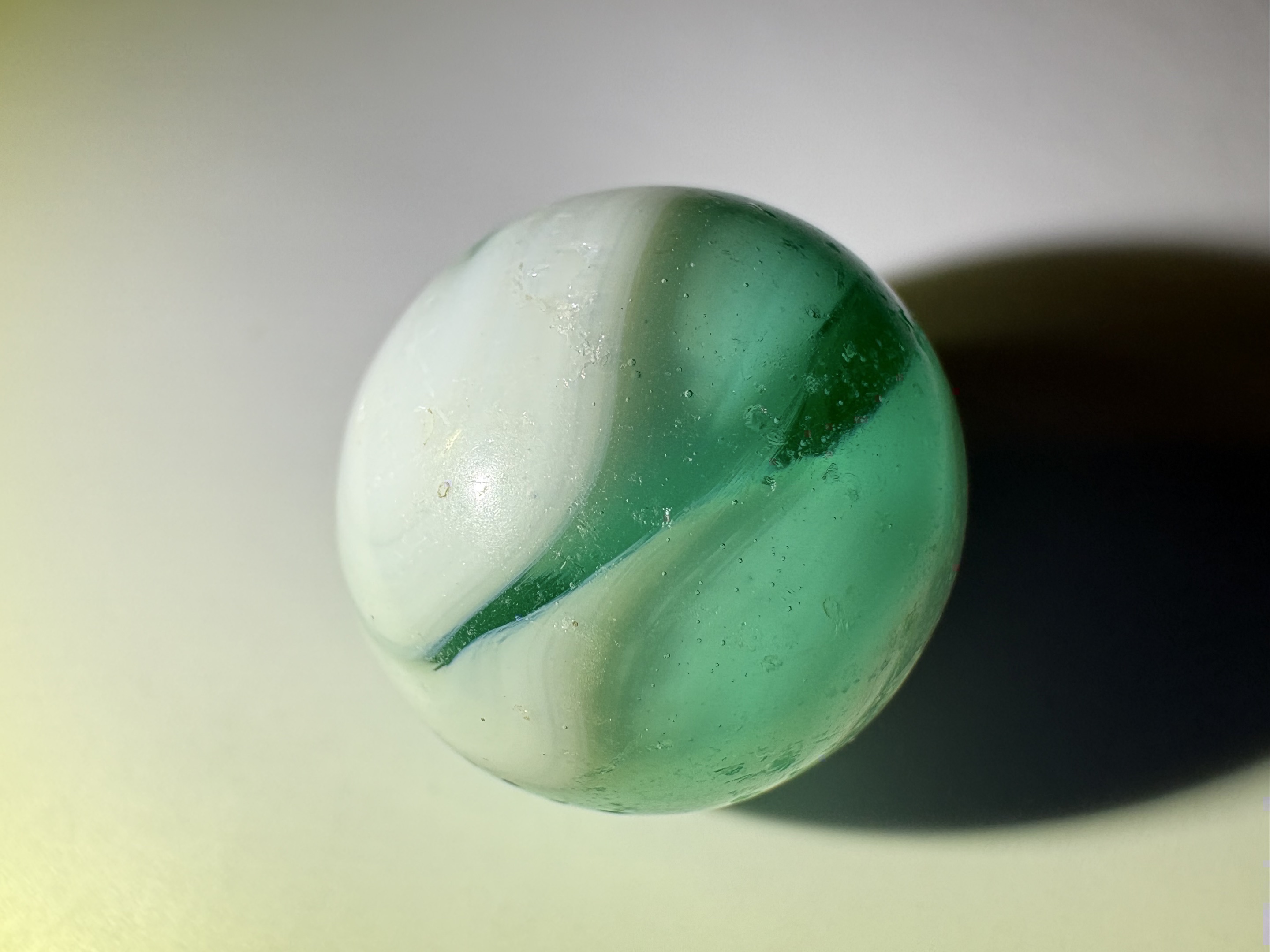 Green Slag by Peltier Glass Company, identification view