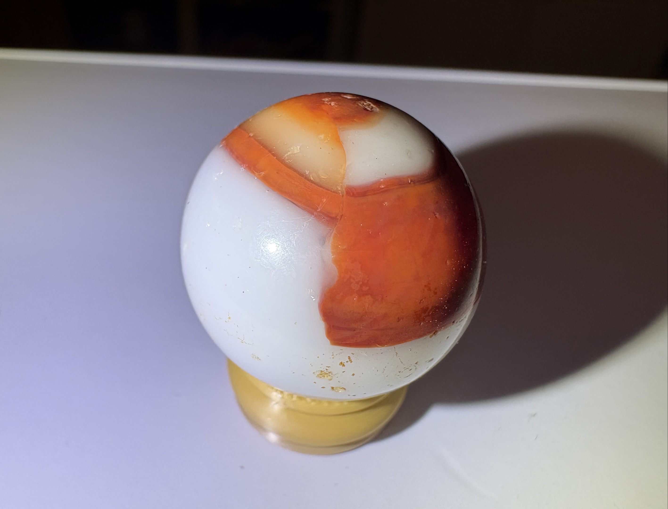 National Onyx Swirl by Peltier Glass, identification view