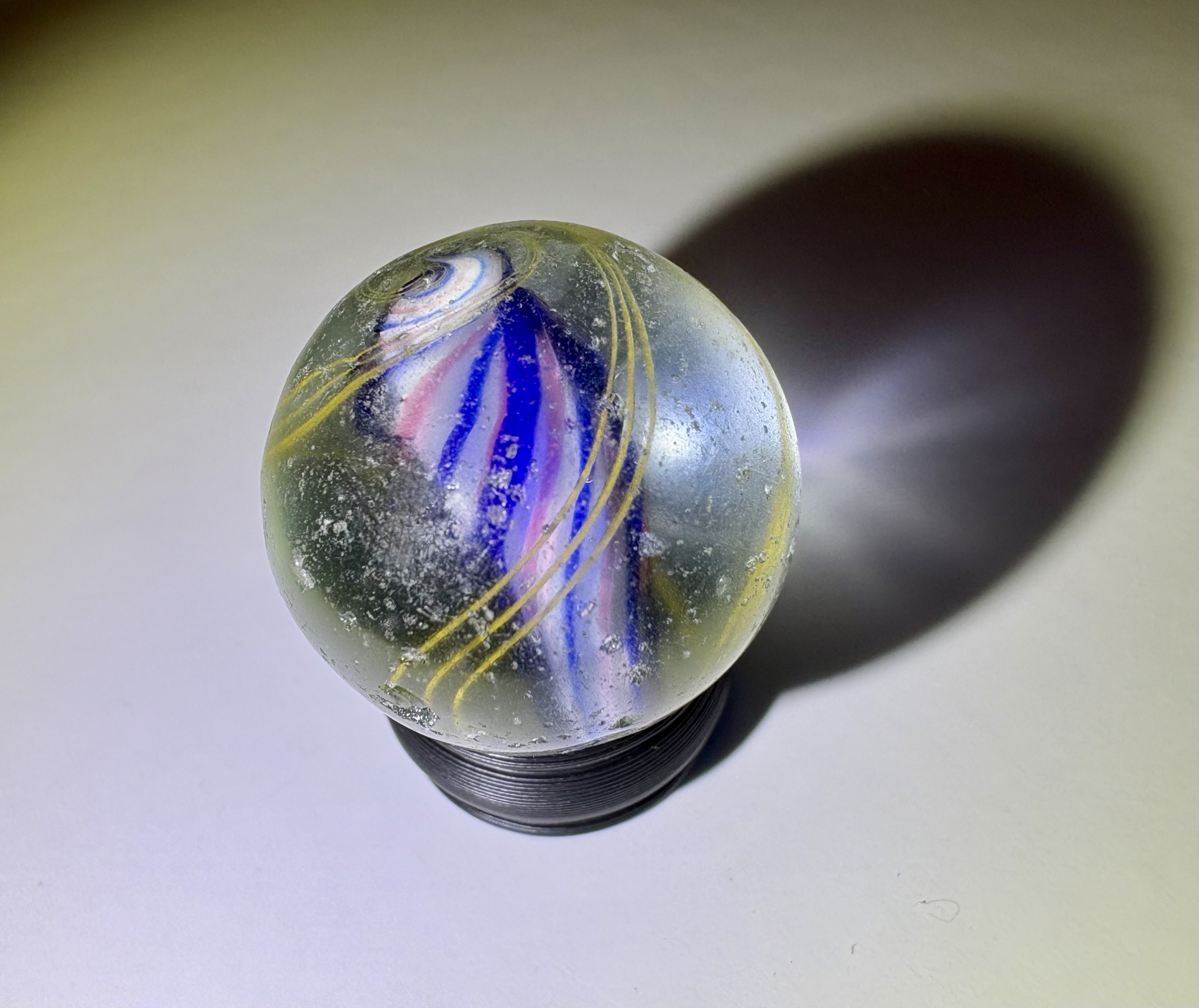 Multi-Color Ribbon Core with Yellow Outer Strands by German Glassworks (Handmade), identification view