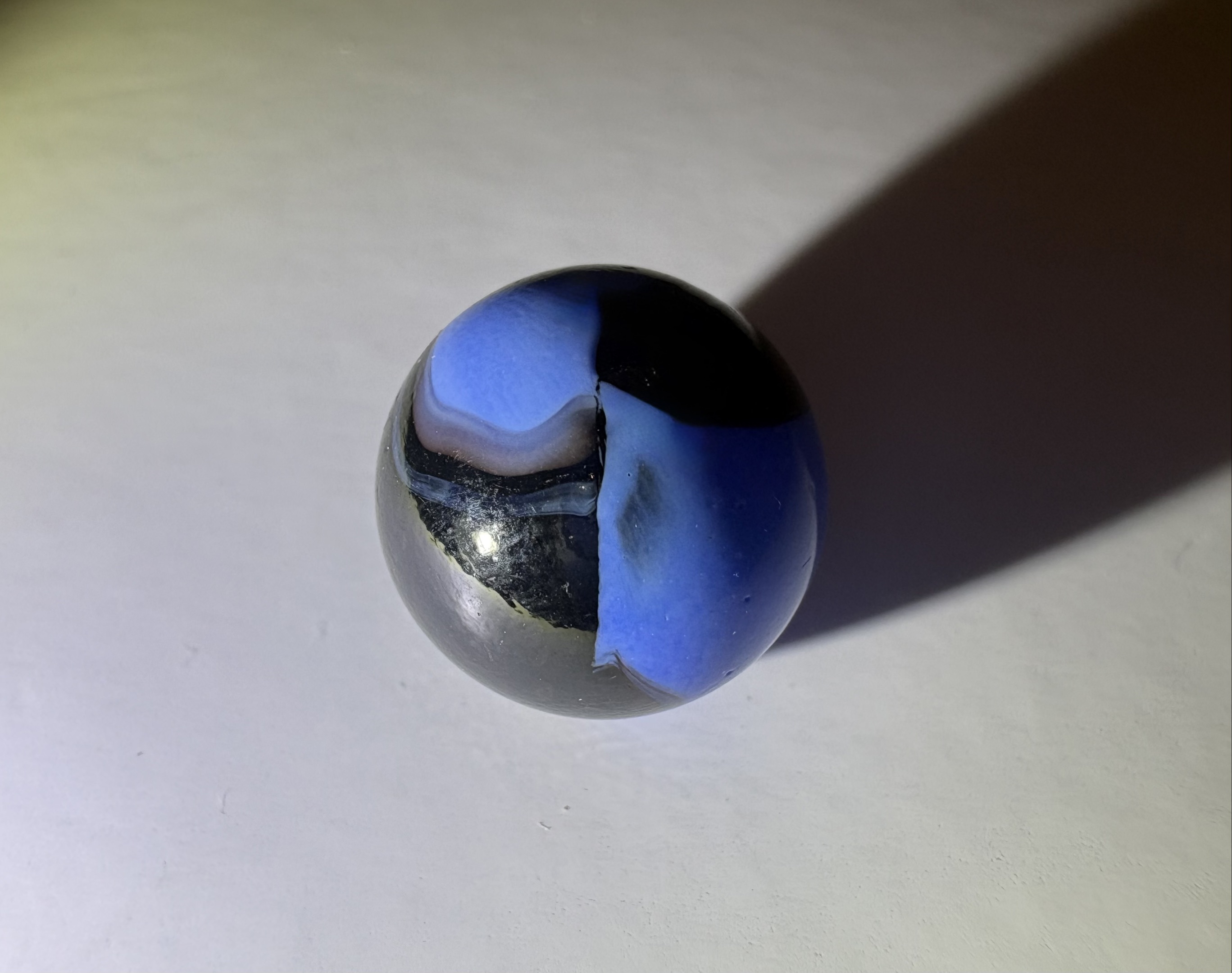 Blue and Black Patch by Akro Agate Company, identification view