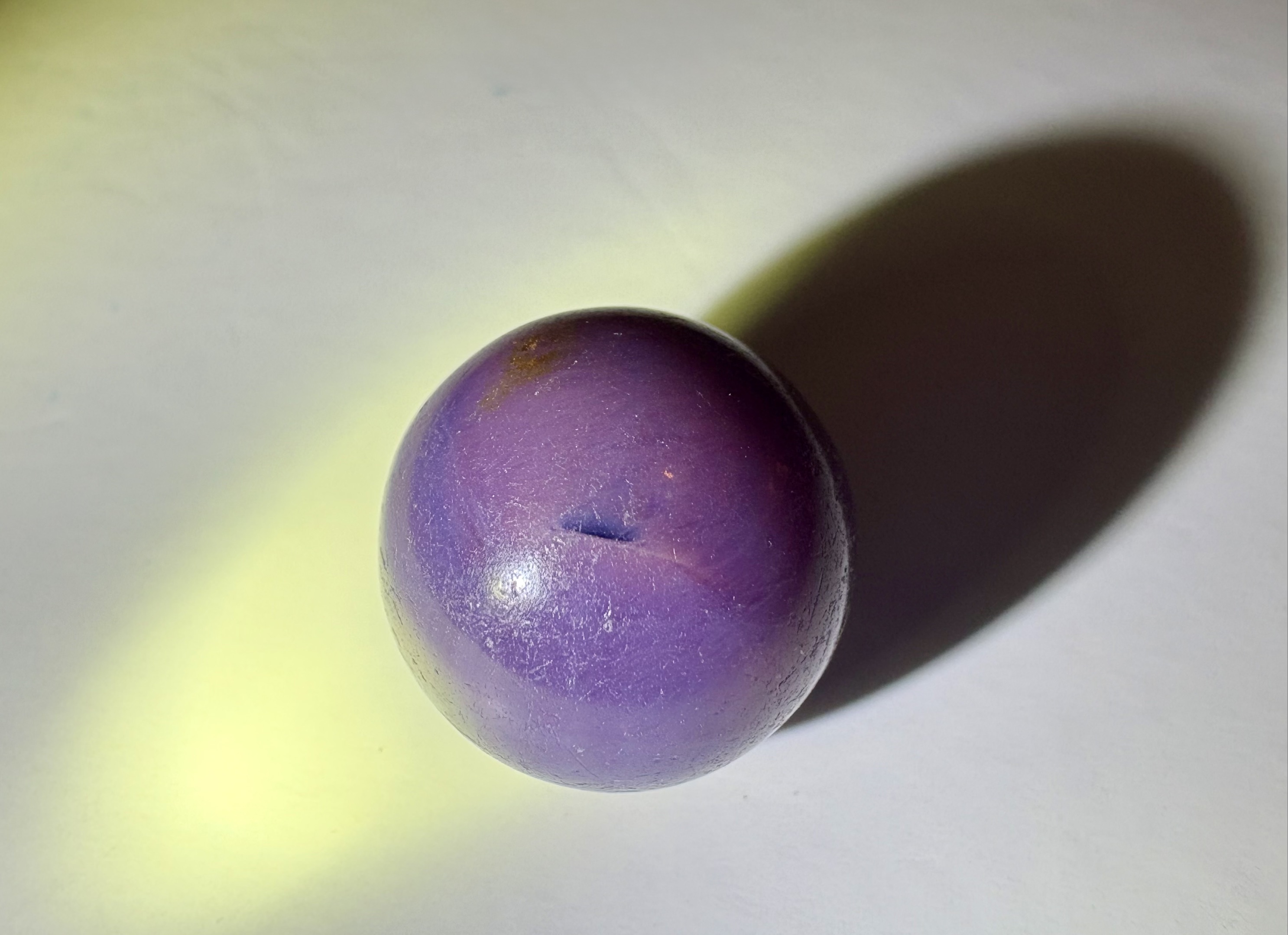 Purple Slag by Akro Agate Company, identification view