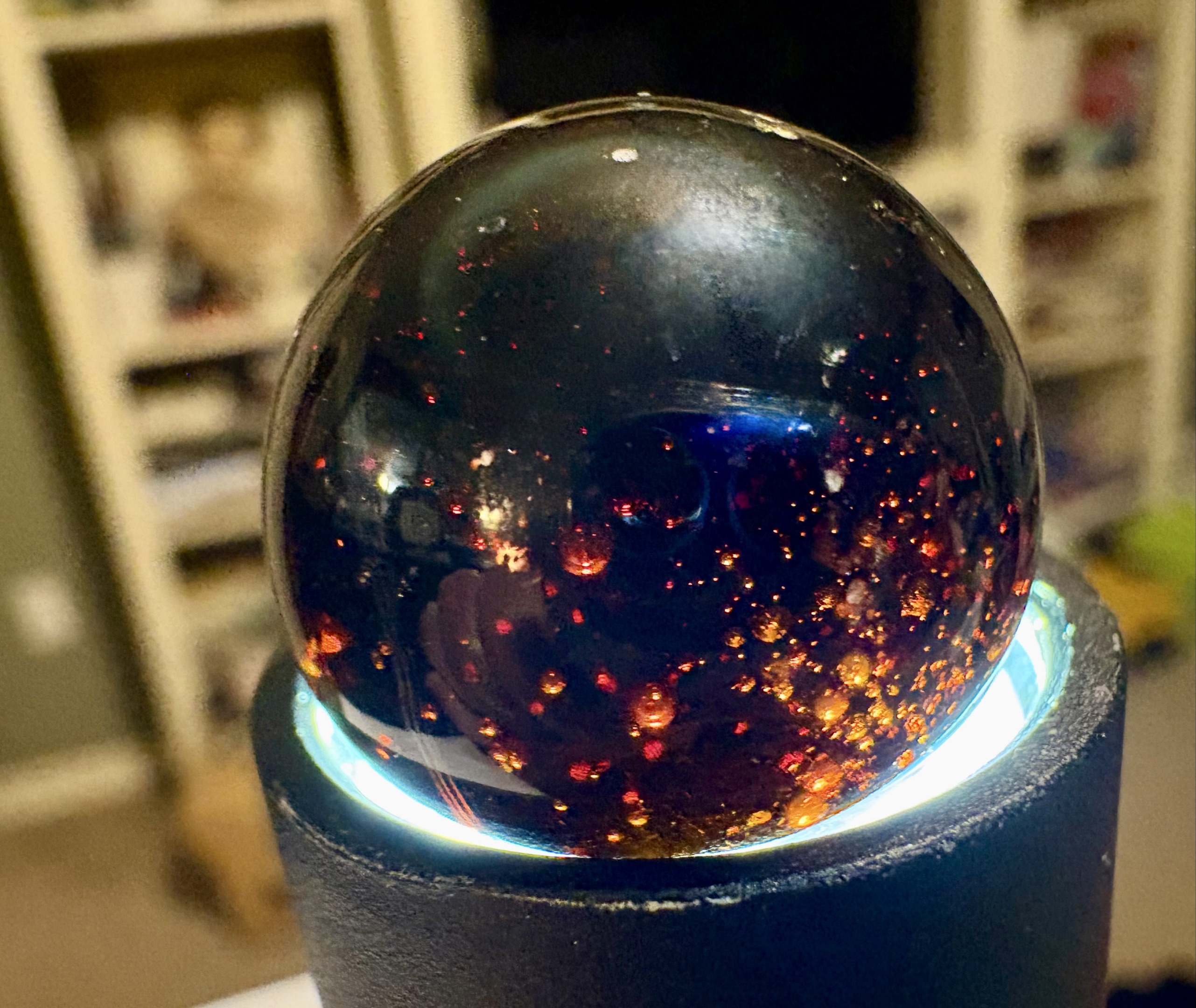 Blackie (Ruby Base) by Vitro Agate, identification view