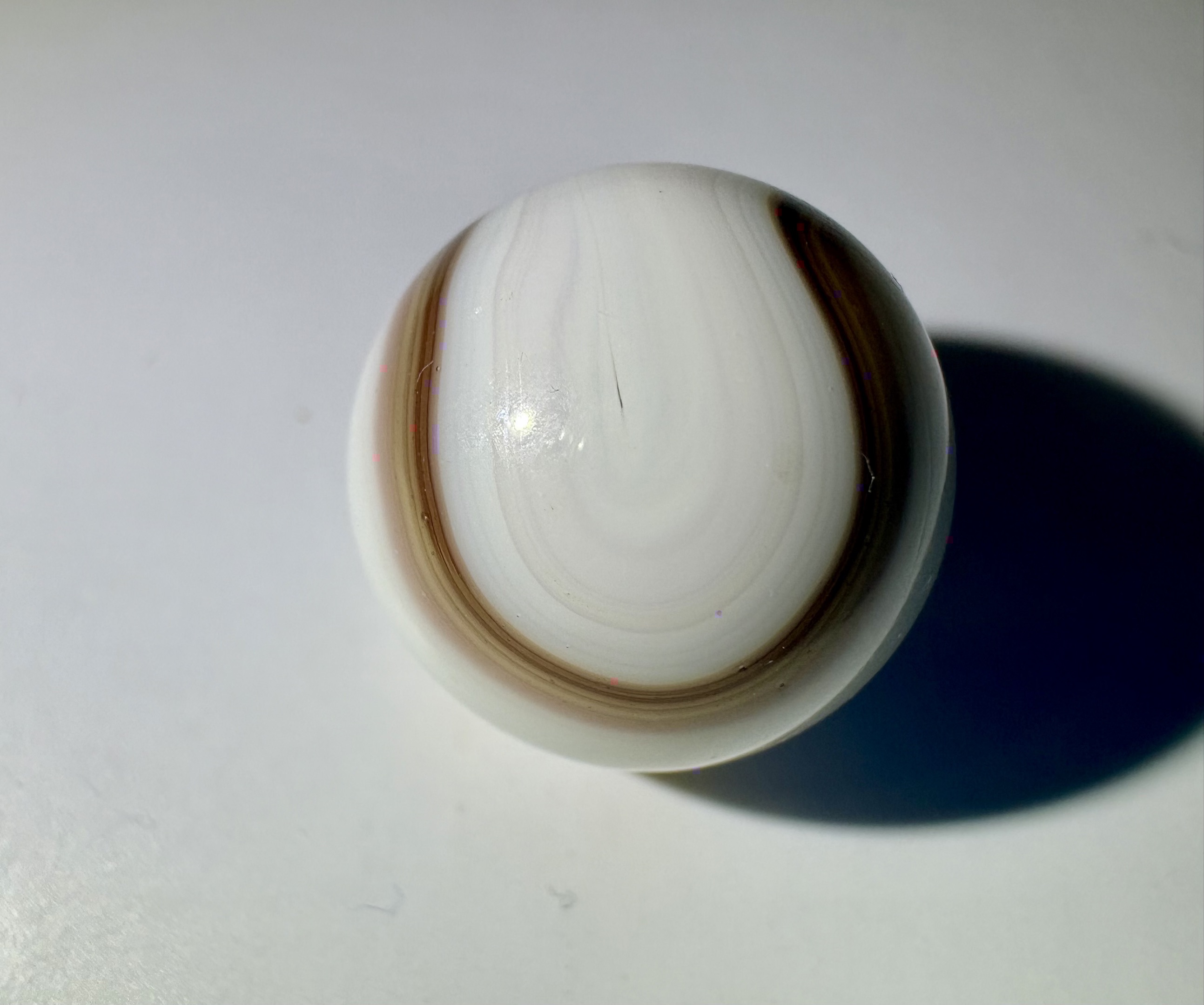Tri-Lite Swirl by Vitro Agate Company, identification view
