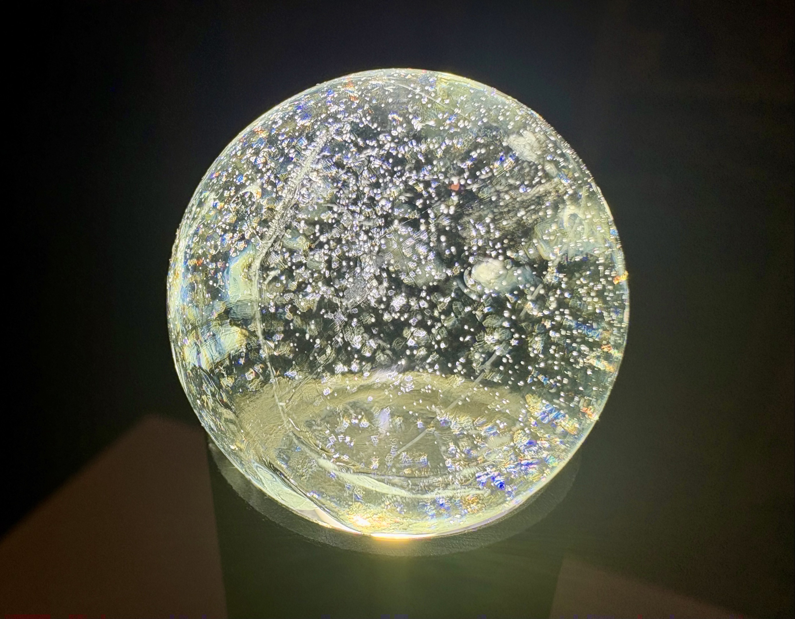 Seeded Glass Variant by Master Marble, identification view
