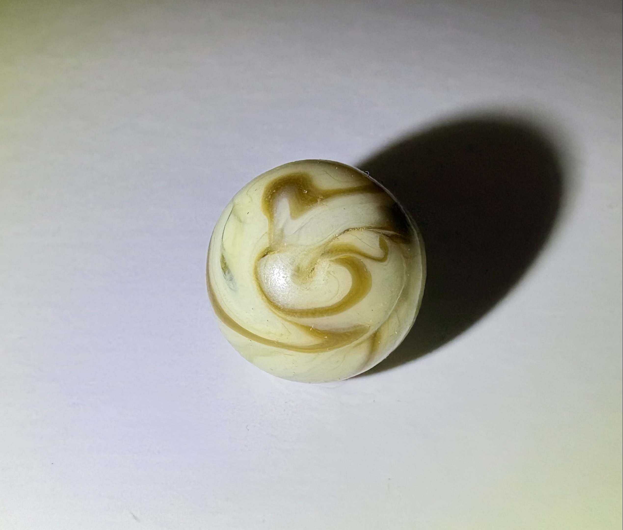Tan and White Swirl by Alley Agate, identification view