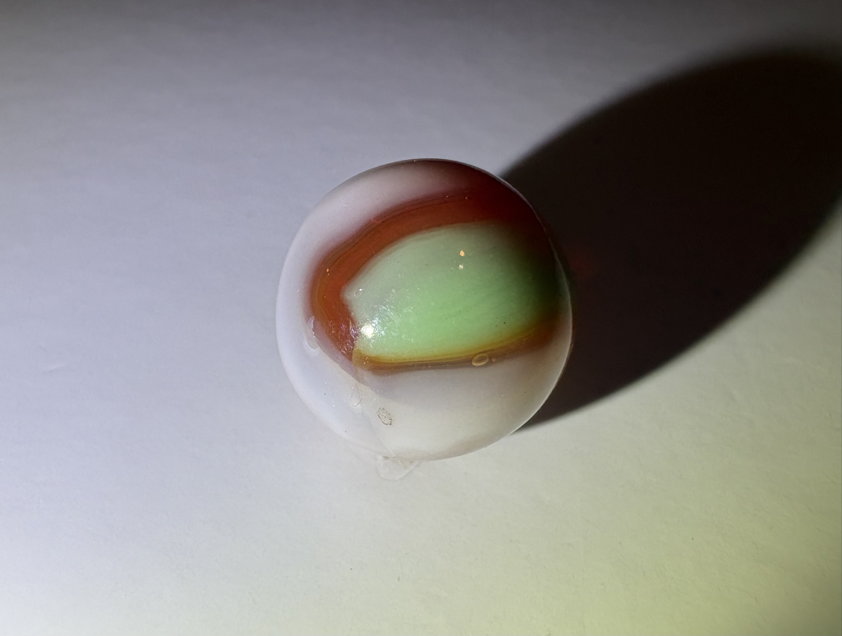 Vitro Bullseye by Vitro Agate Company, identification view
