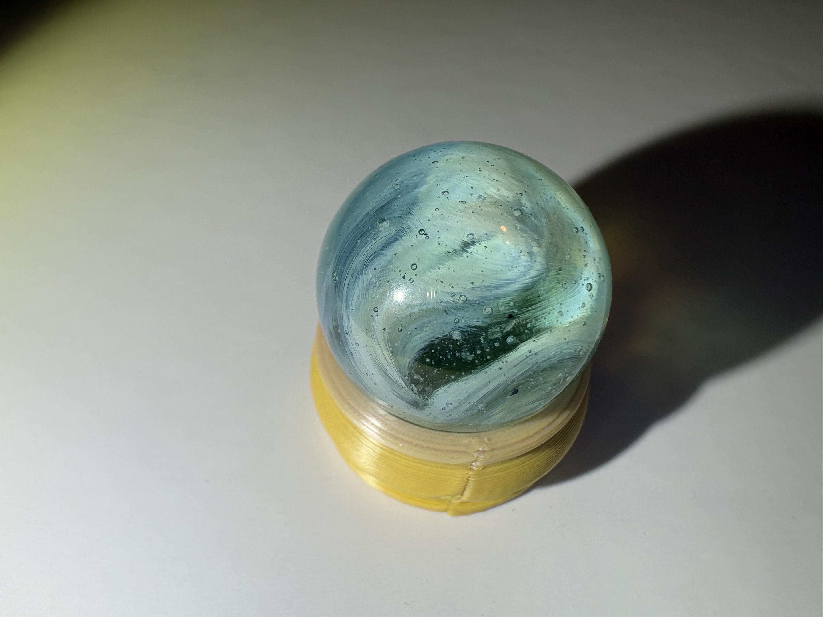 Seedy Aqua Swirl by Heaton Agate Company, identification view