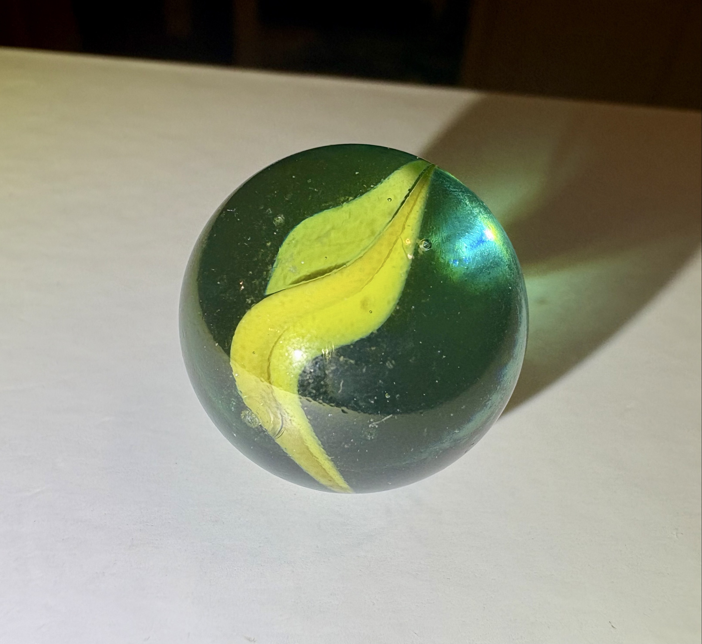 Banana Cat's Eye by Japanese (Matsuno or similar), identification view