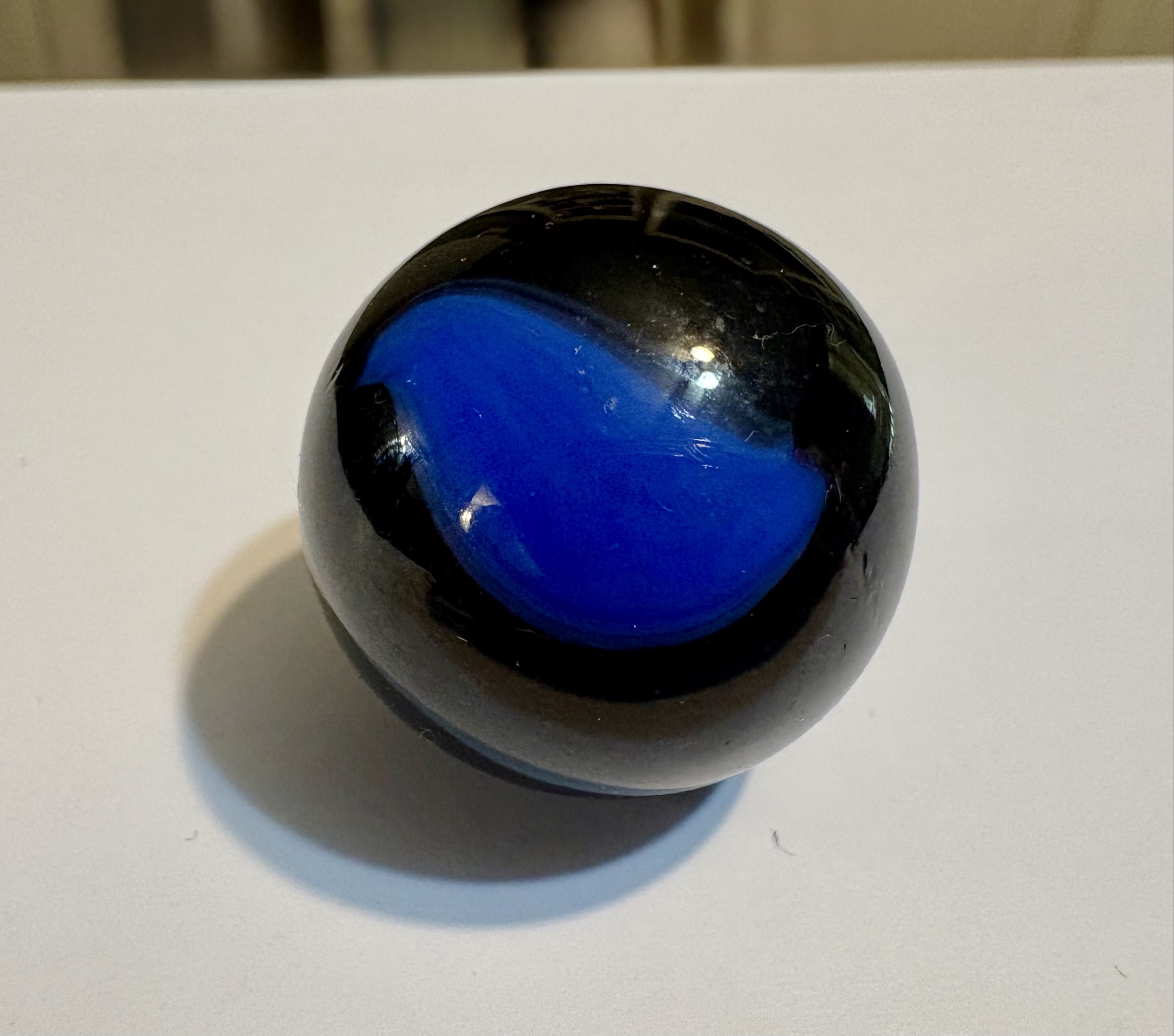 Bruiser by Peltier Glass Company, identification view