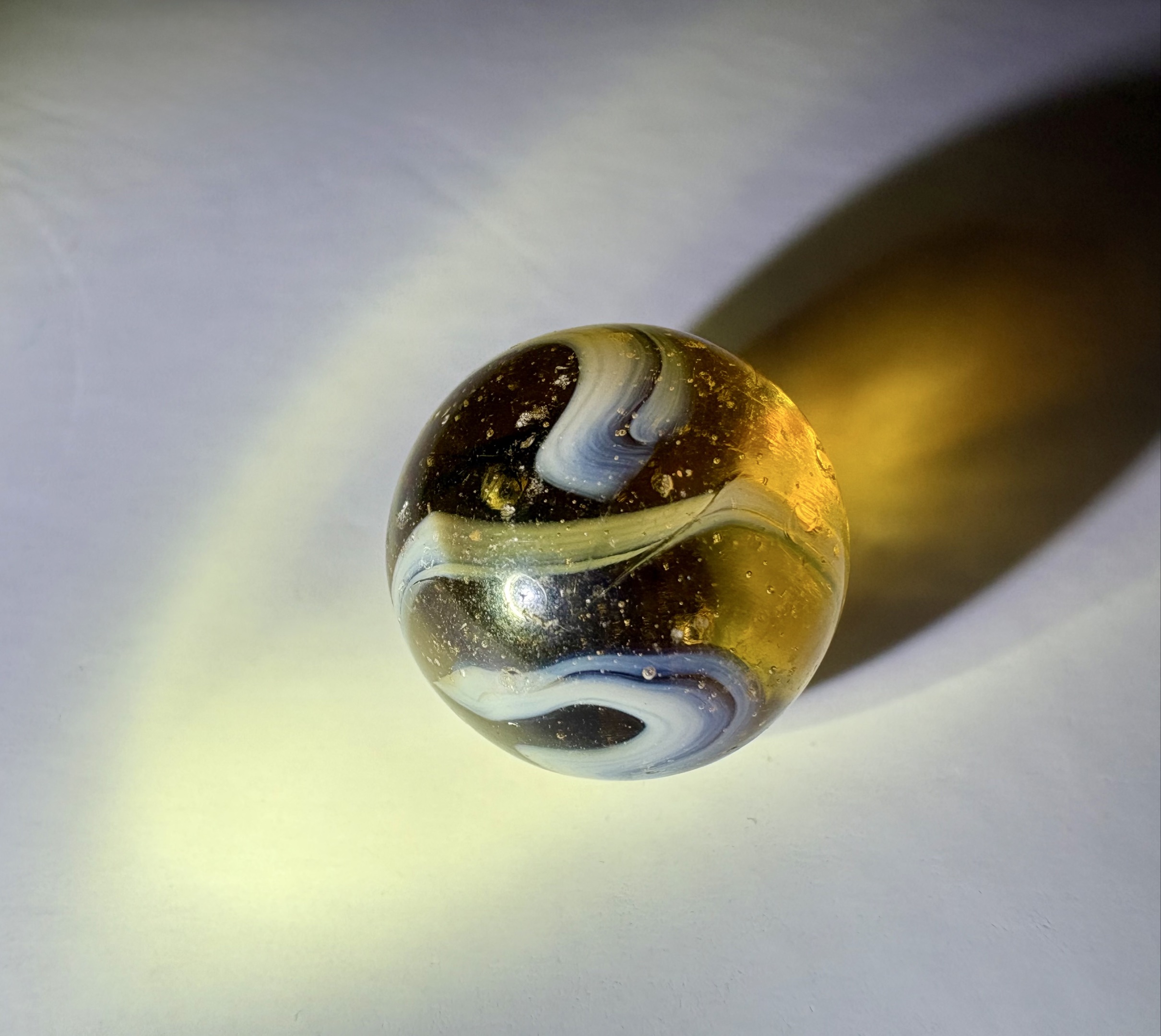 Transparent Base Swirl by Alley Agate, identification view