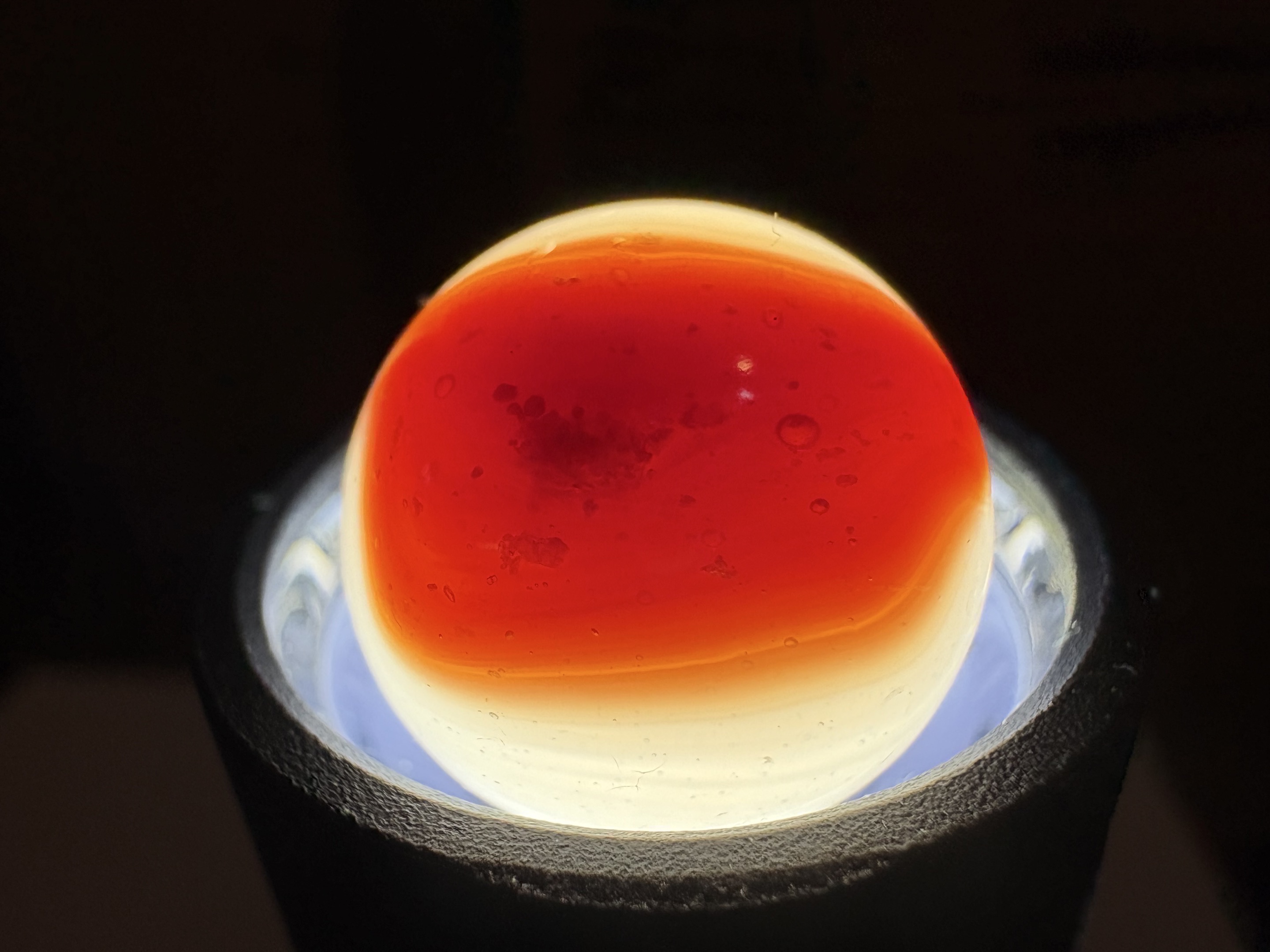 Vitro Agate Red Patch by Vitro Agate Company, identification view