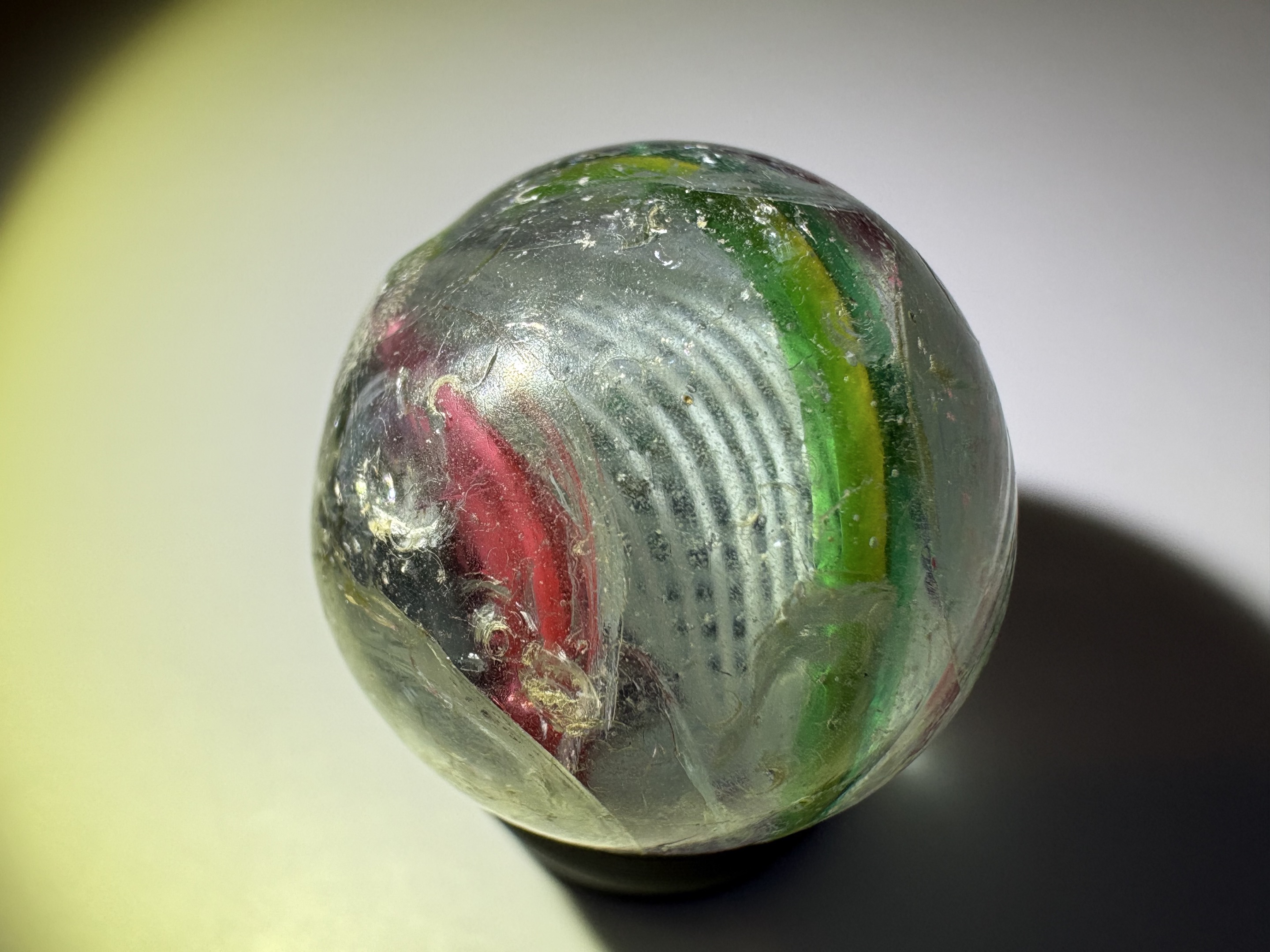 Latticinio Core Swirl by German Handmade, identification view