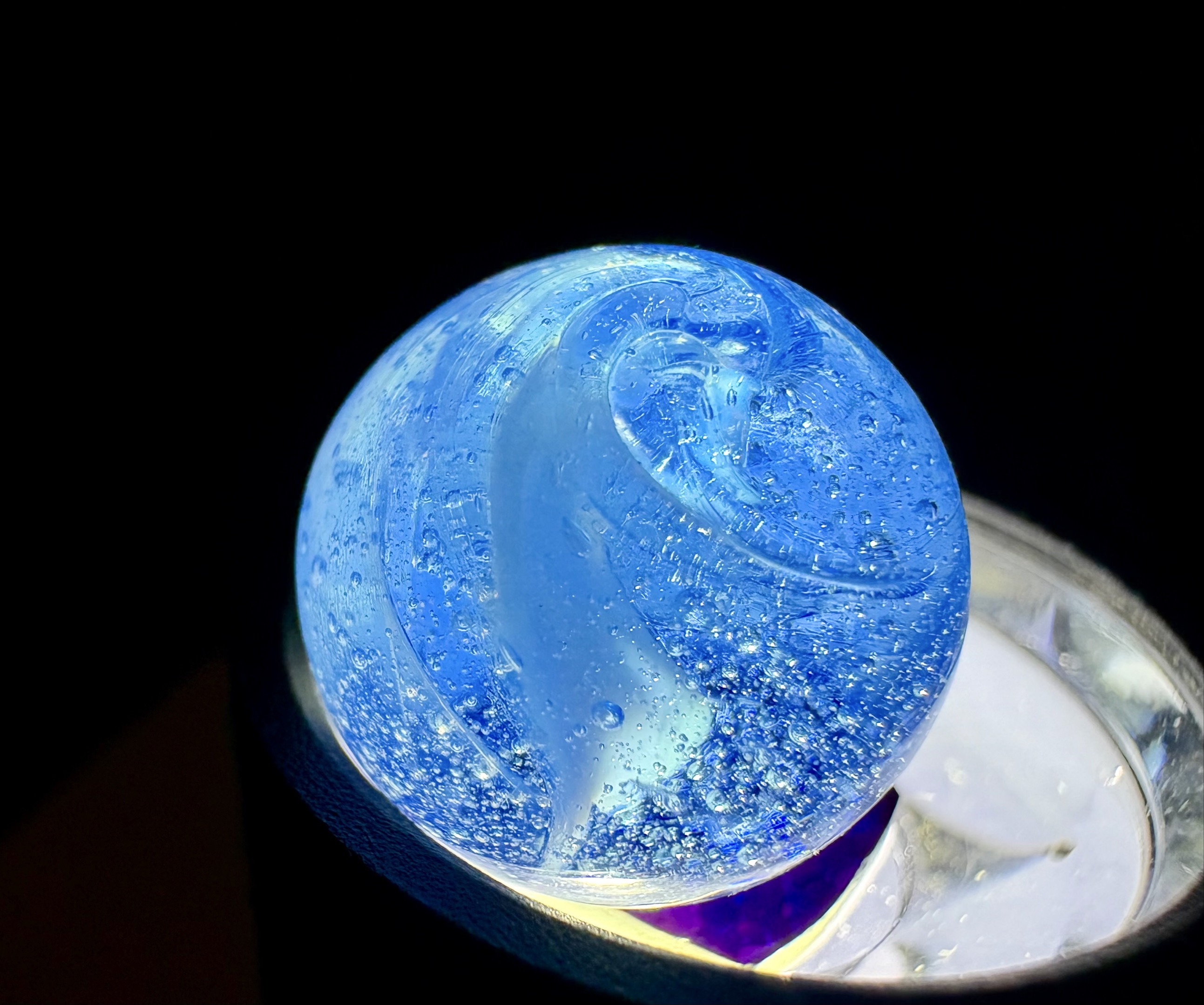 Blue Slag by Peltier Glass Company, identification view
