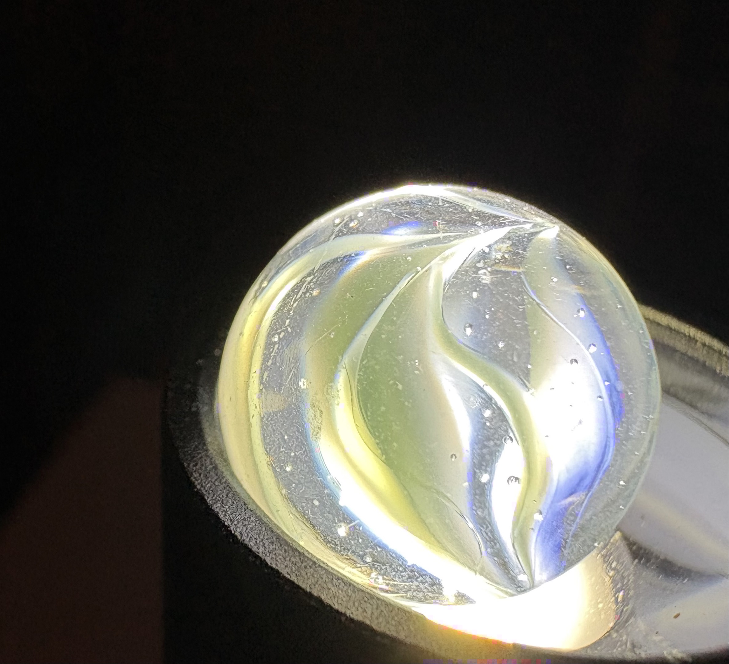Cagey Cat's Eye by Vitro Agate Company, identification view