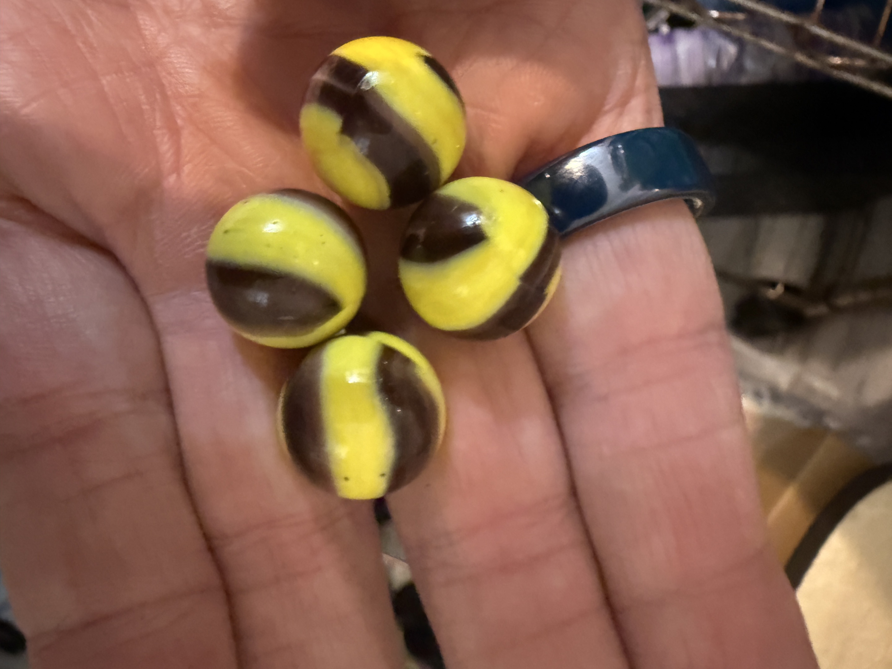 Bumblebee by Vitro Agate