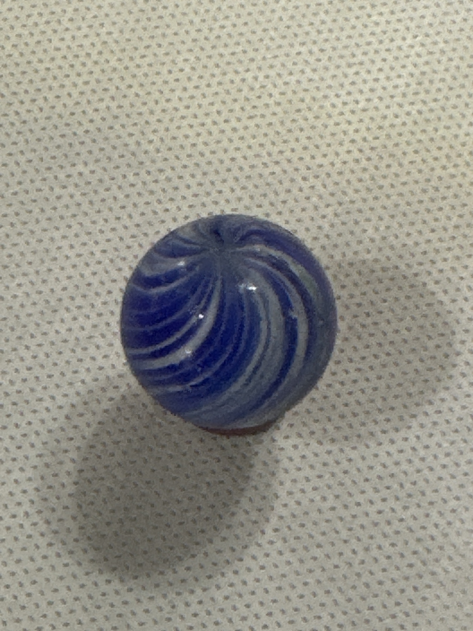 Onion skin (with alternating blue and white/light blue bands) by German Handmade