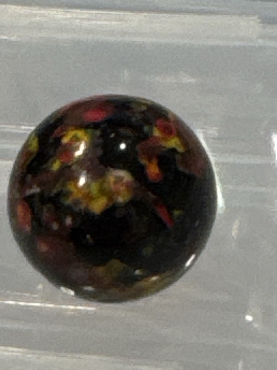 Black Special with Red and Yellow by Akro Agate, identification view