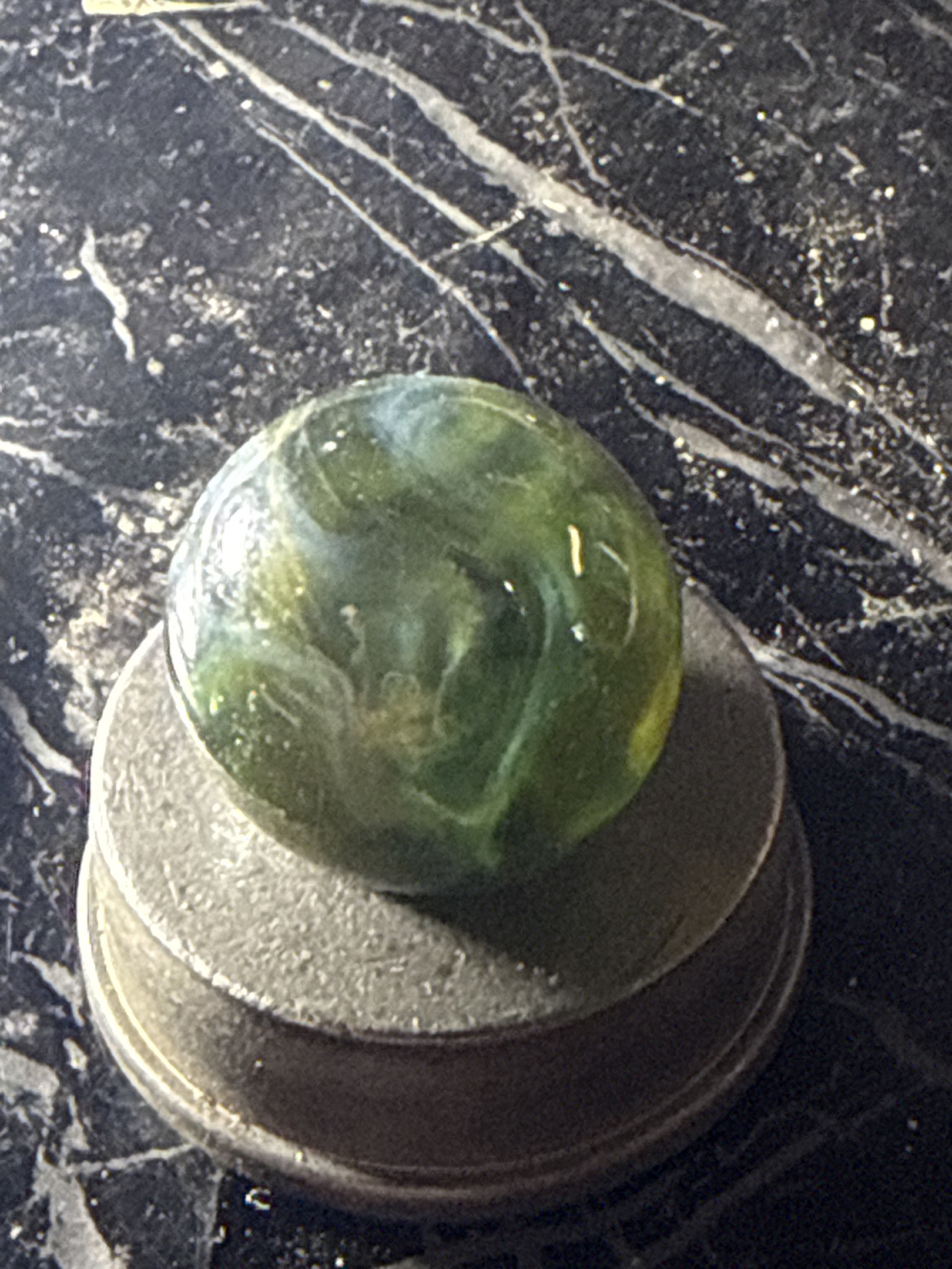 Green Slag by Akro Agate, identification view