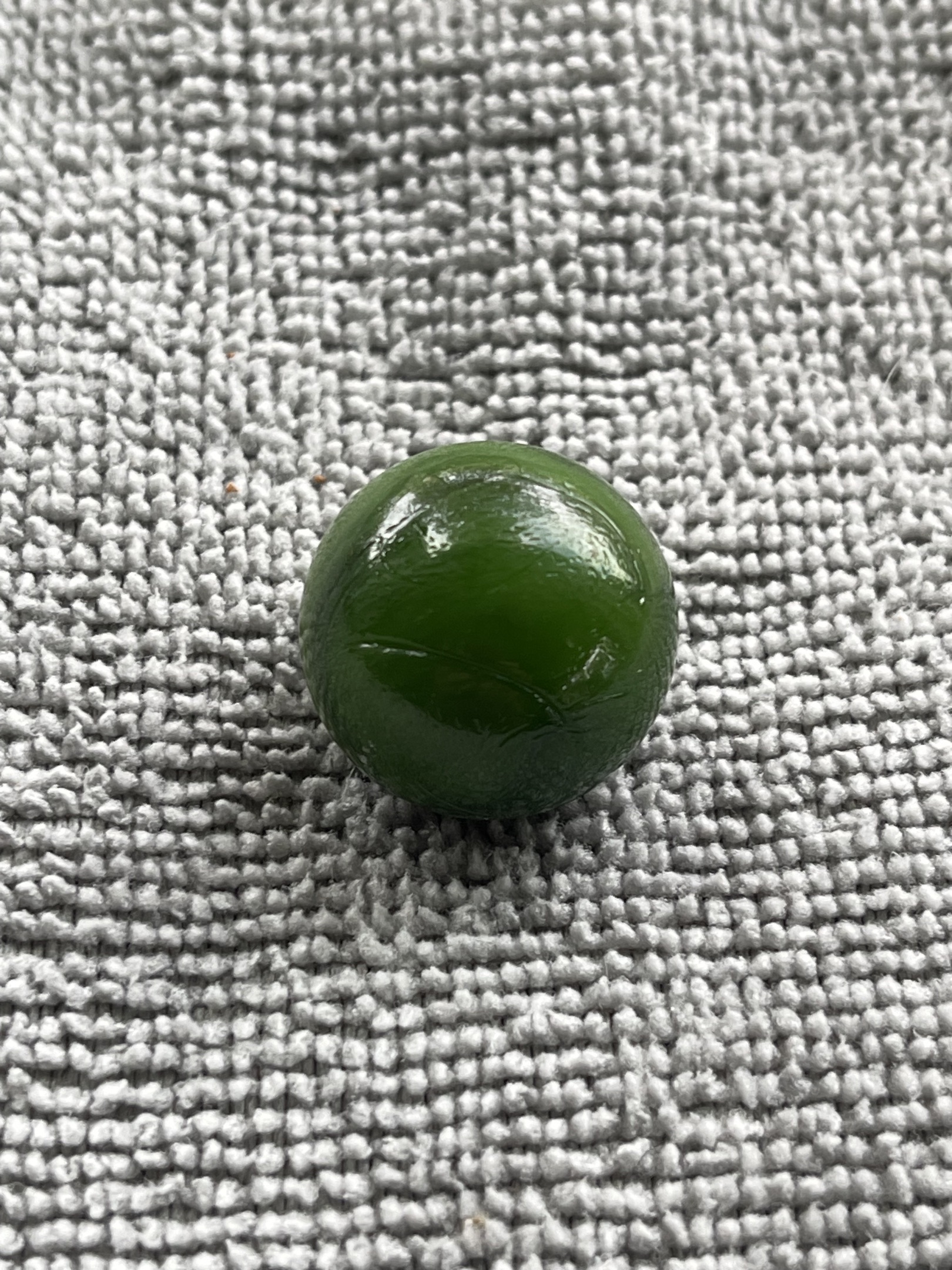 Opaque Green by Akro Agate Company, identification view