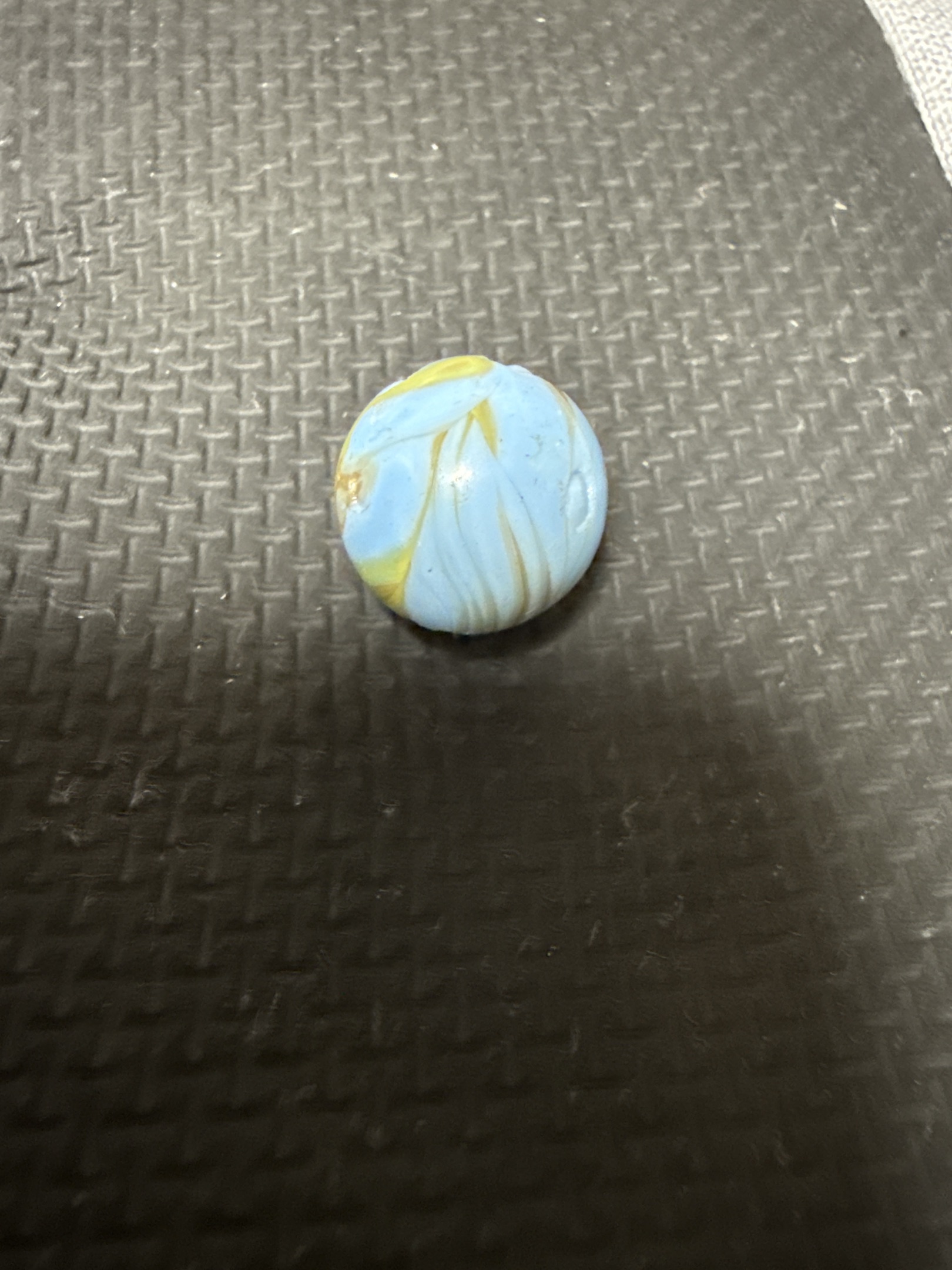 Blue and Yellow Flame by Christensen Agate Company, identification view