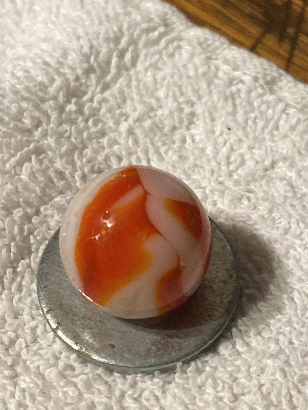 Prize Name (Orange & White) by Akro Agate Company, identification view