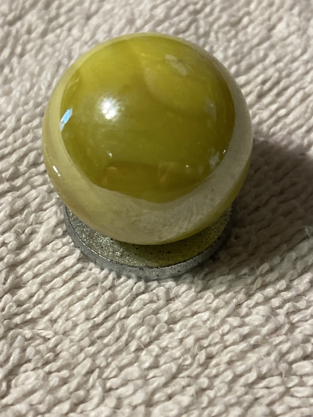 Lemonade by Akro Agate Company, identification view