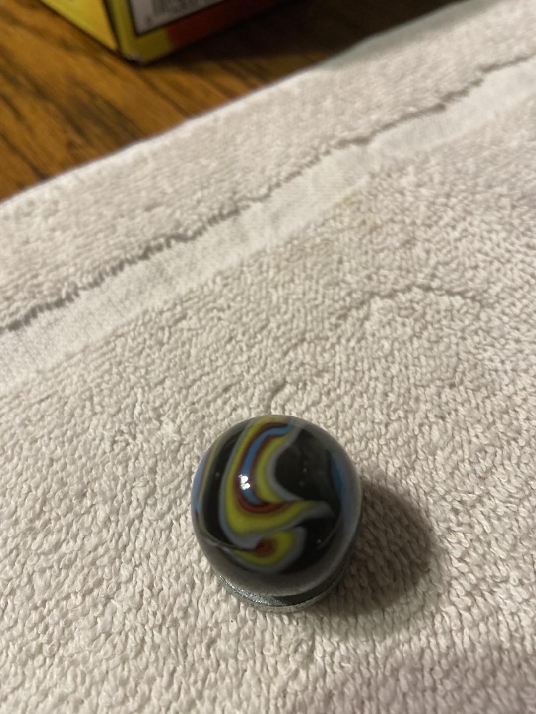 Multi-Color Swirl (MCS) by Peltier Glass Company, identification view