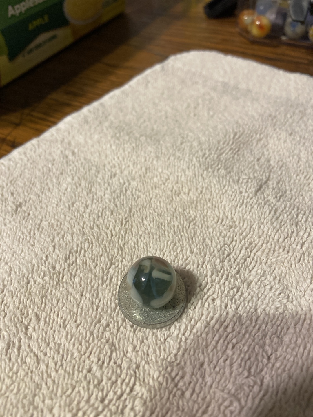Swirl by Akro Agate Company, identification view