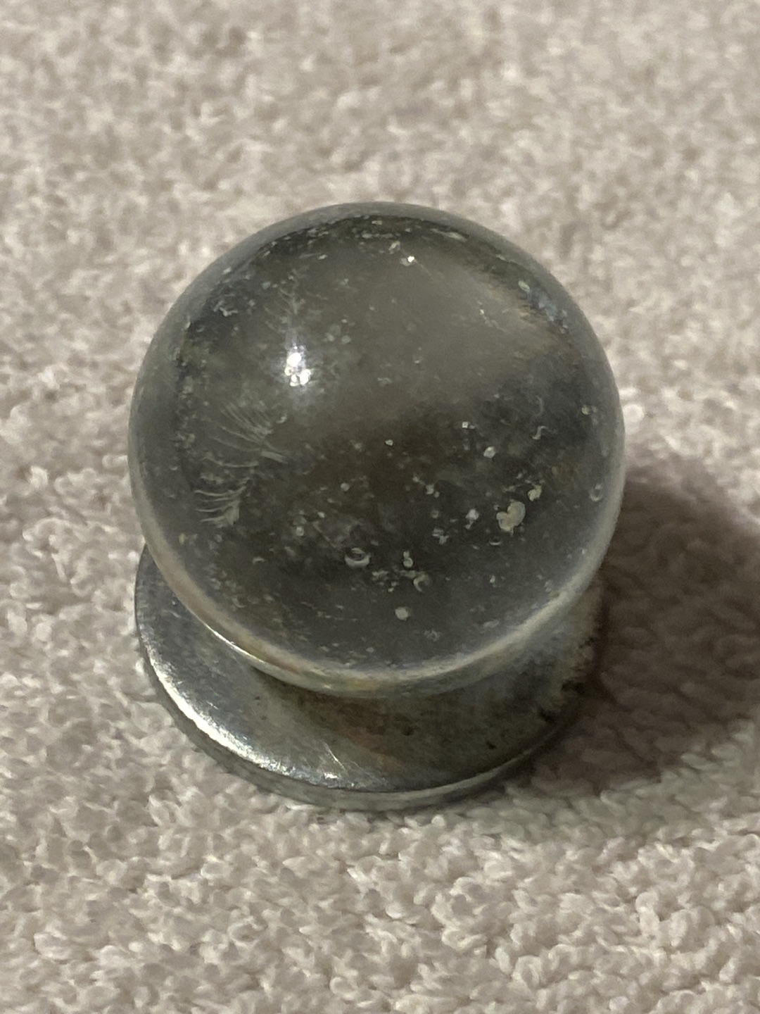 Seeded Clear by Akro Agate Company, identification view