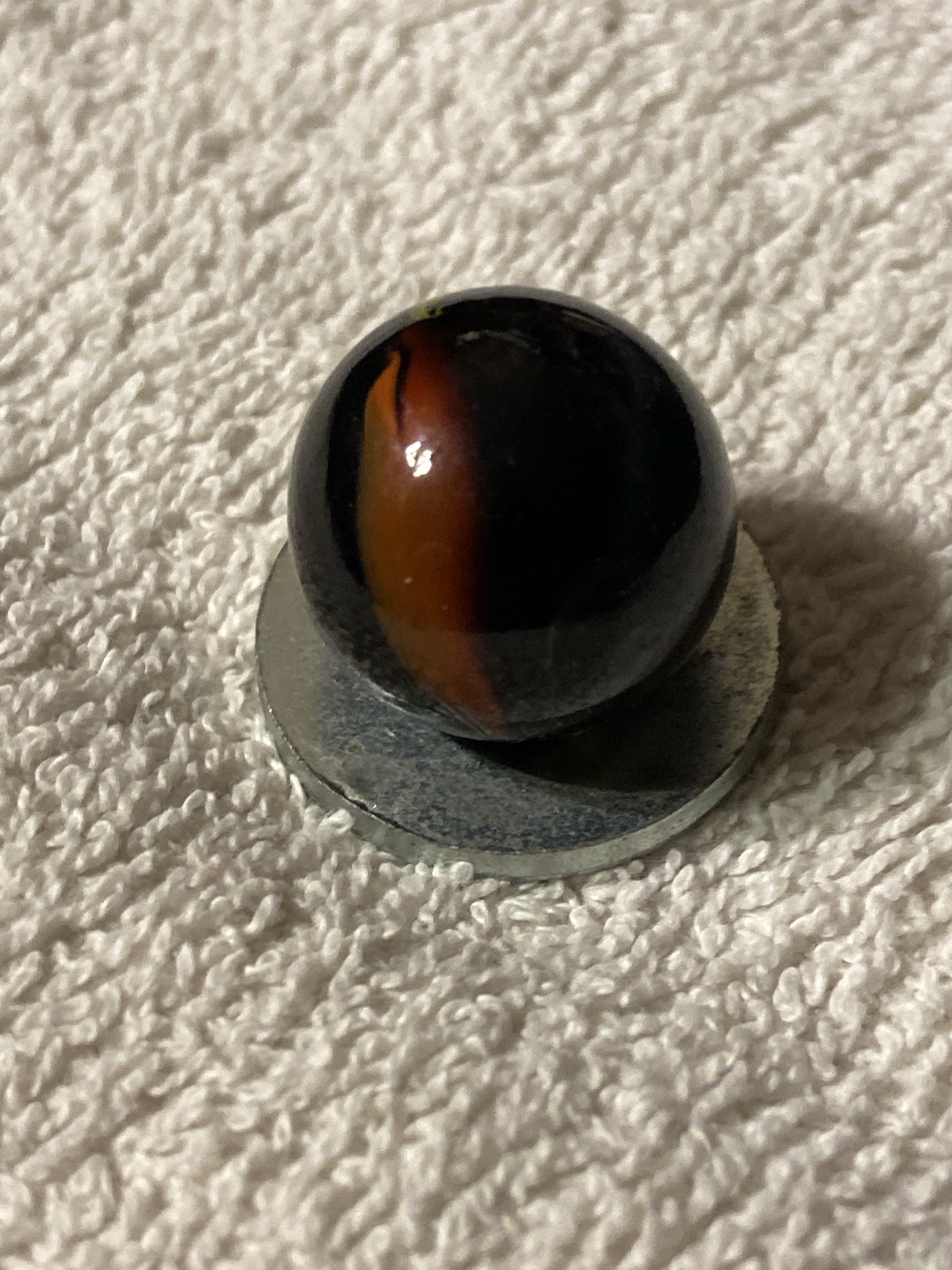 Tiger by Akro Agate Company, identification view