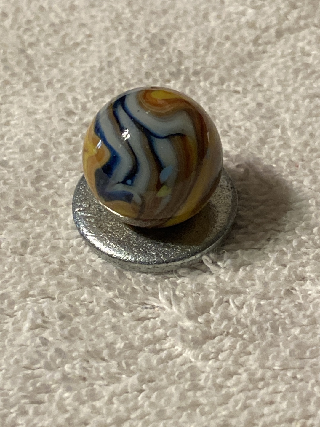 Yellow and Blue Popeye by Akro Agate Company, identification view
