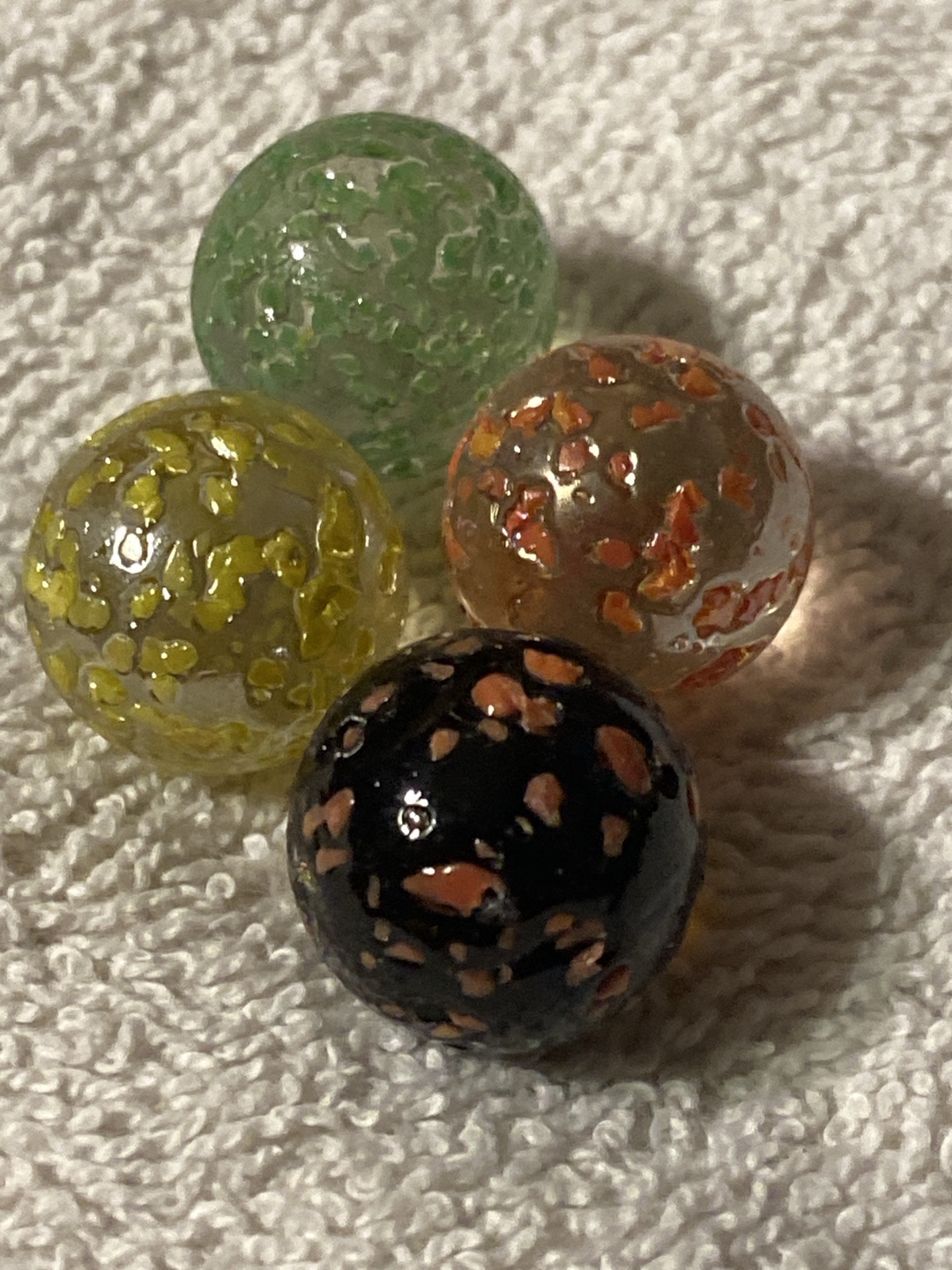 Confetti (Single Color Frit) by Vacor de Mexico (Mega Marbles)