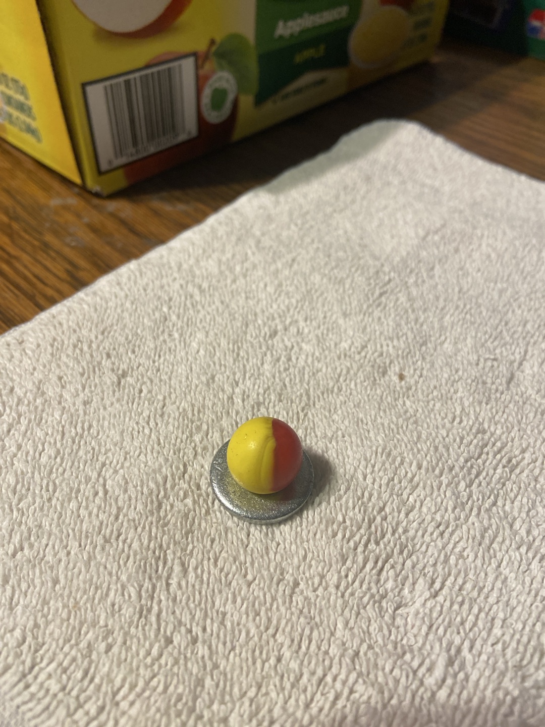 Red and Yellow Patch by Vitro Agate Company, identification view