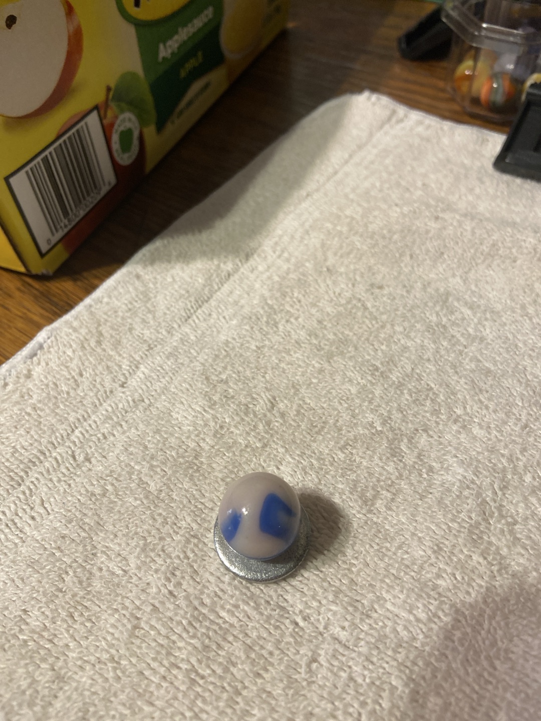 Blue and White Swirl by Akro Agate Company, identification view