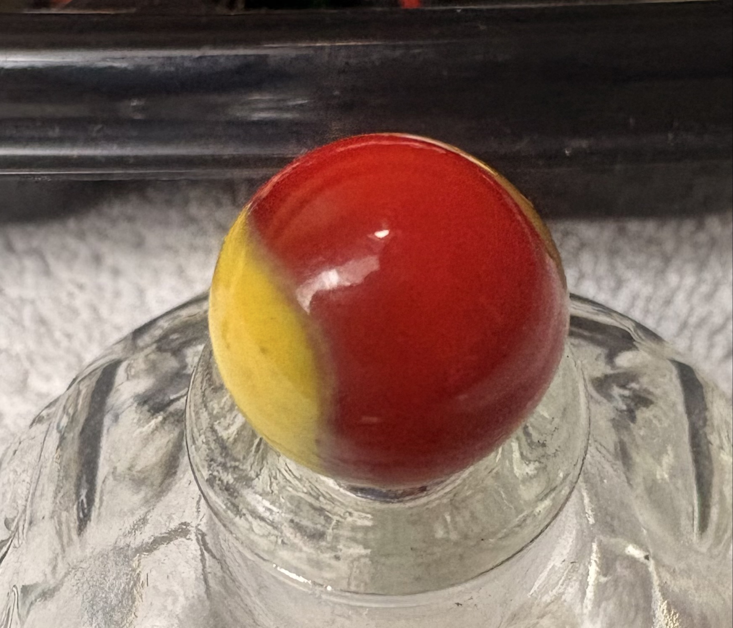 Ketchup & Mustard by Peltier Glass Co., identification view