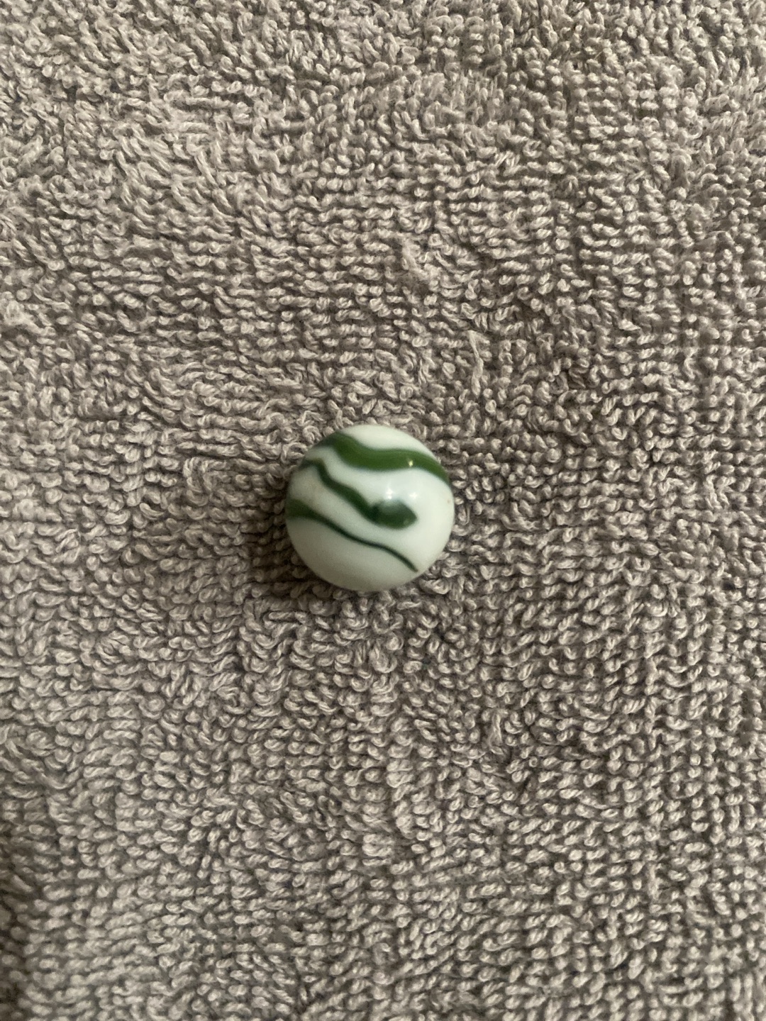 Green and White Swirl by Alley Agate, identification view