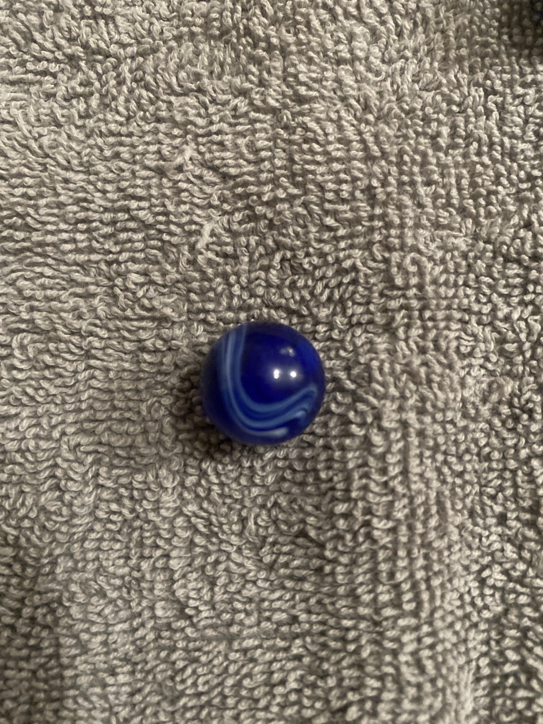 Blue Onyx Swirl by Alley Agate, identification view